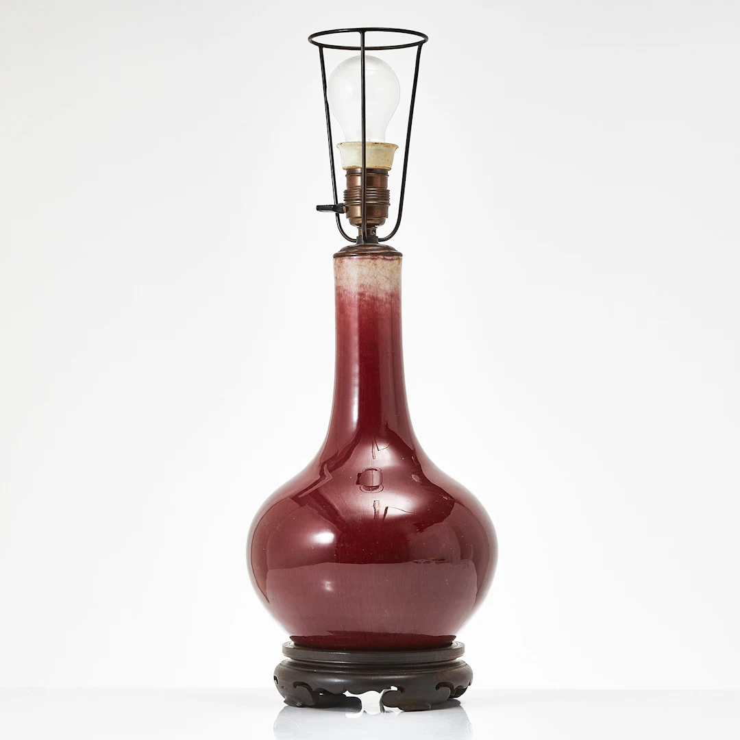 BORDSLAMPA, porslin, Kina, Qingdynastin, sang de boeuf, oxblodsglasyr.