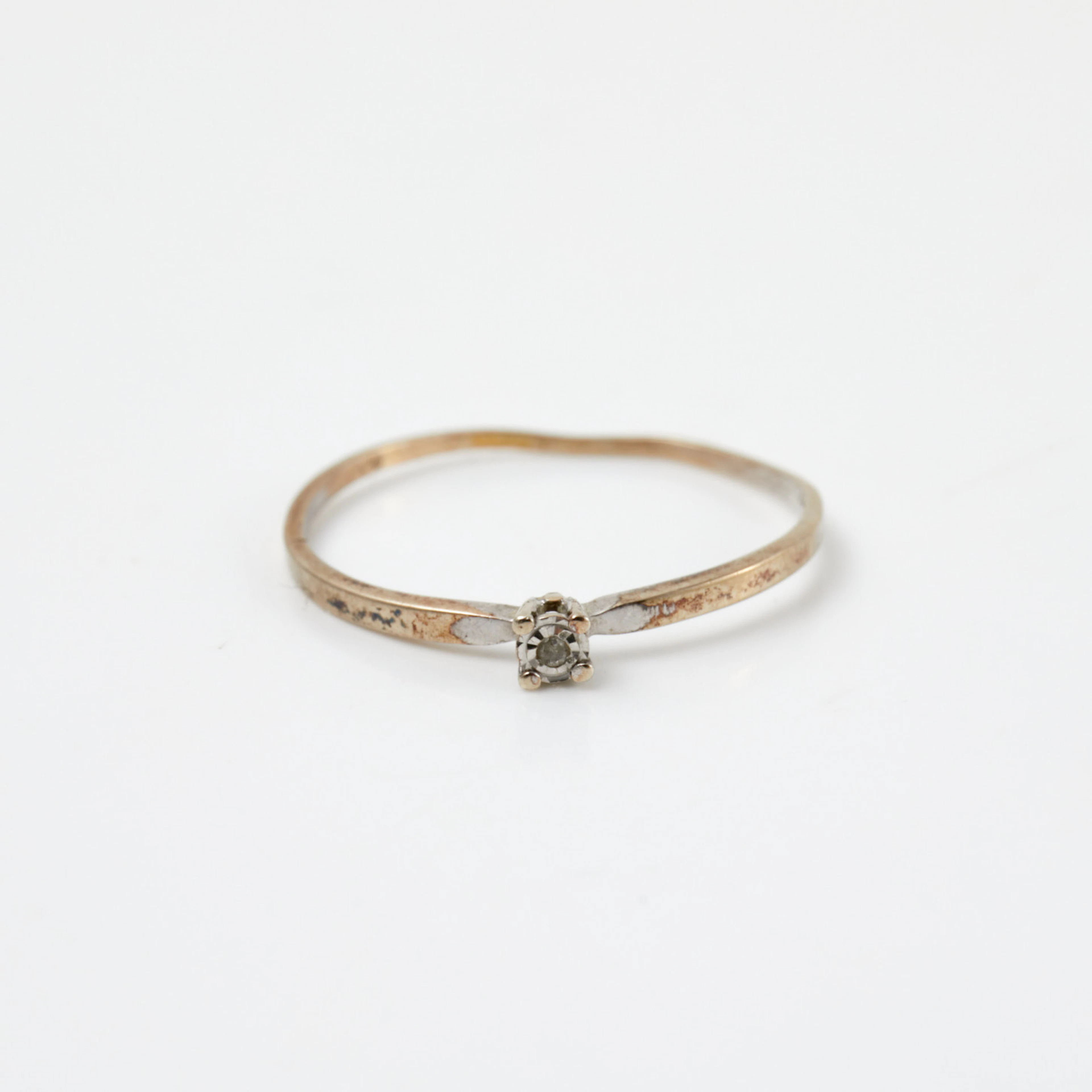 RING, 18 k vitguld, 1 åttkantslipad diamant, ca 0,015 ct, svensk importstämpel.