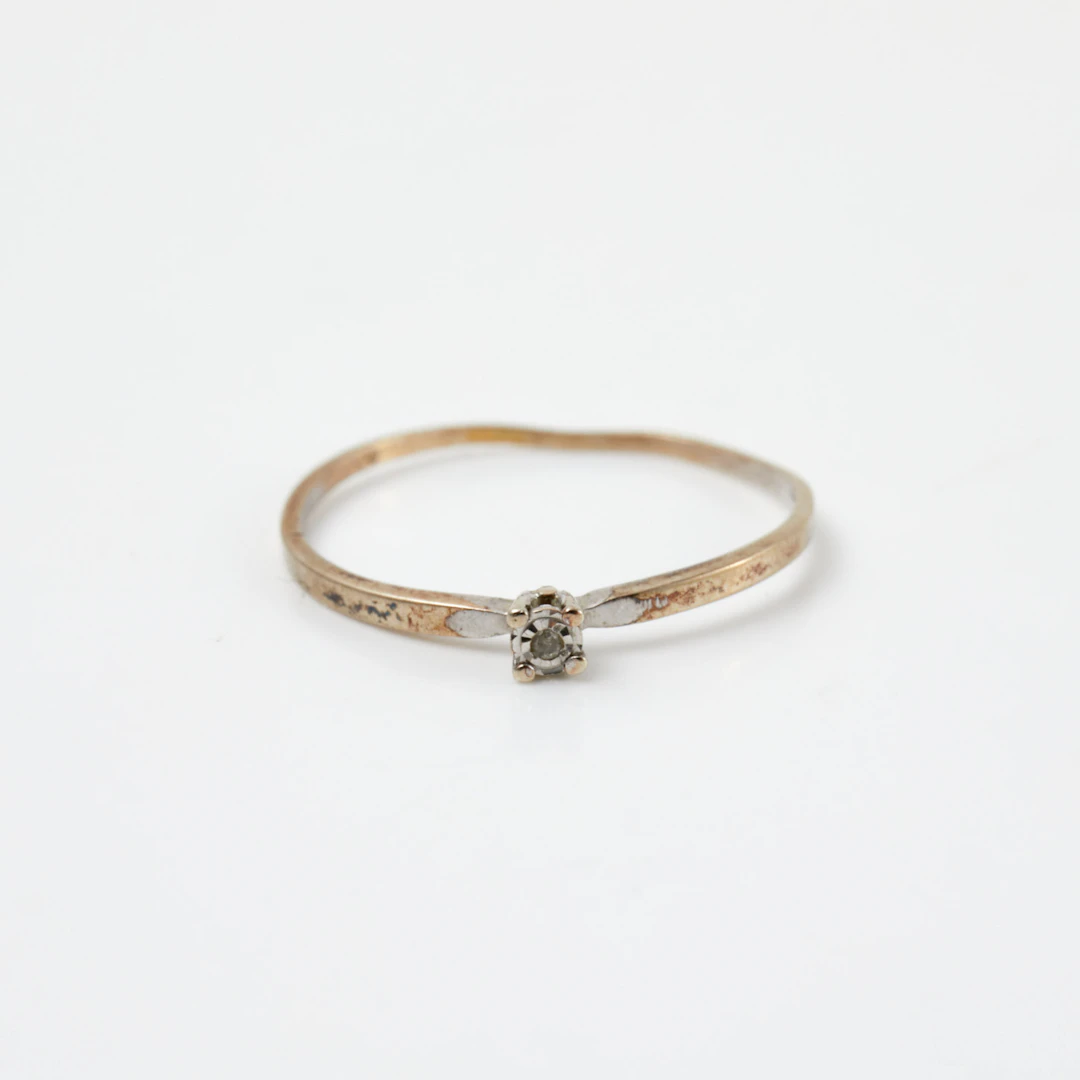 RING, 18 k vitguld, 1 åttkantslipad diamant, ca 0,015 ct, svensk importstämpel.