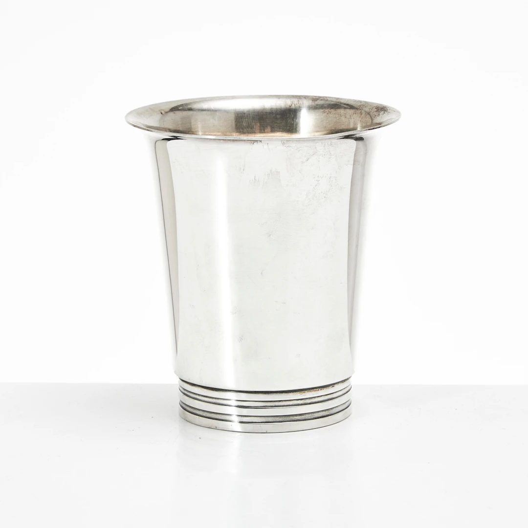 BÄGARE, silver, C.G. Hallberg, konisk form med lätt utkragande mynning