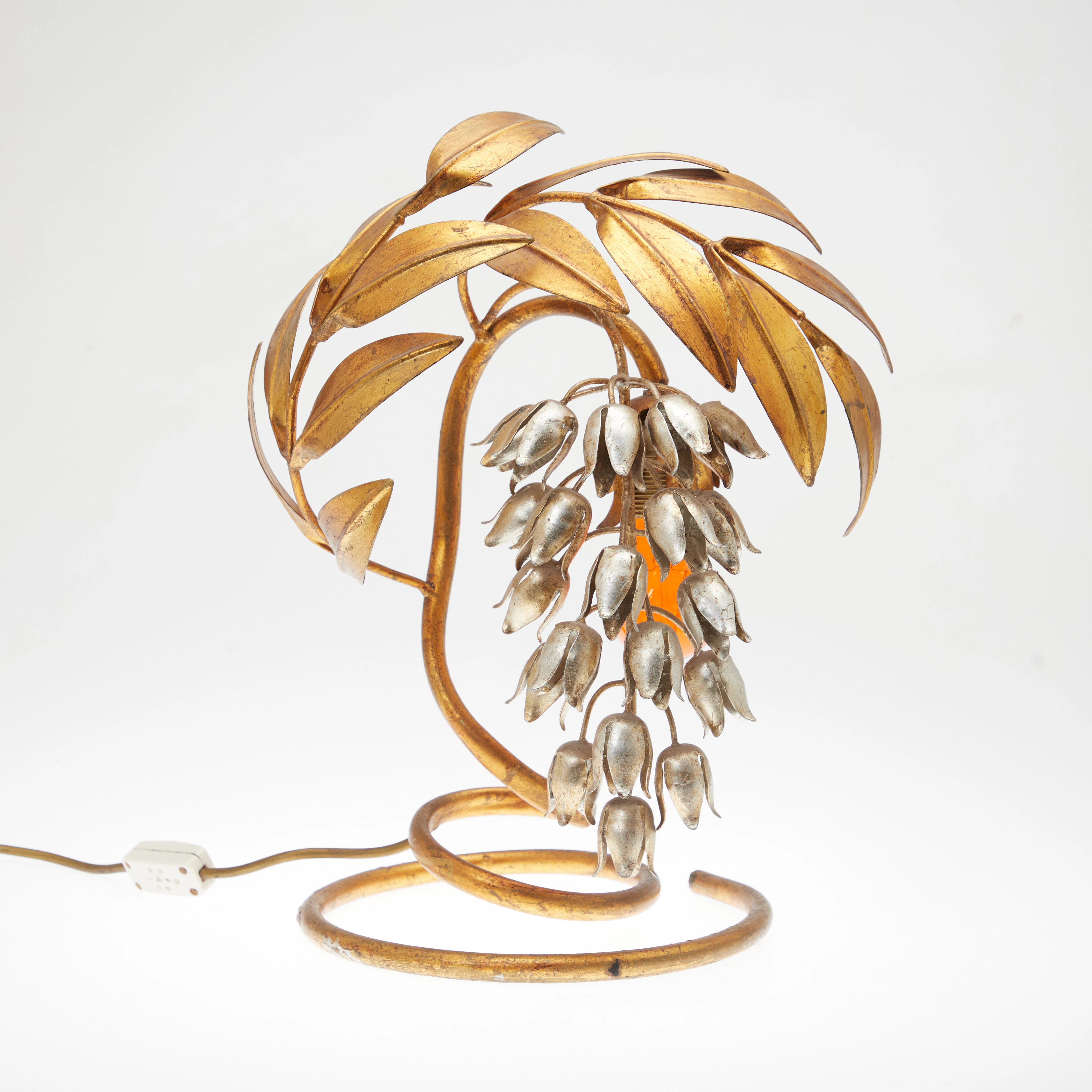 HANS KÖGL. Tischlampe, Modell 'Wisteria', Metall, 1970er Jahre, Deutschland.