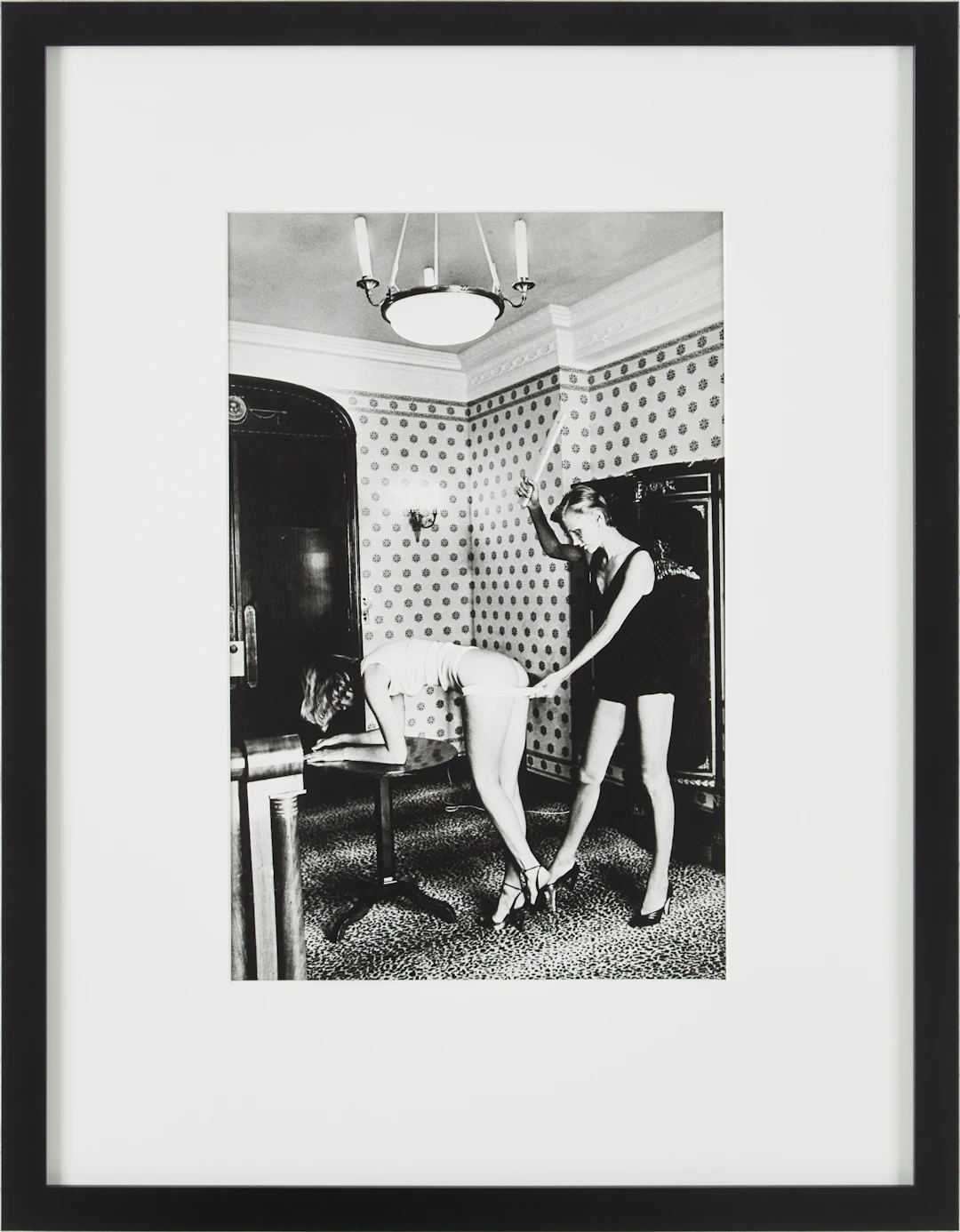 HELMUT NEWTON. "Interior, Nice, 1976", ur sviten "Special Collection"