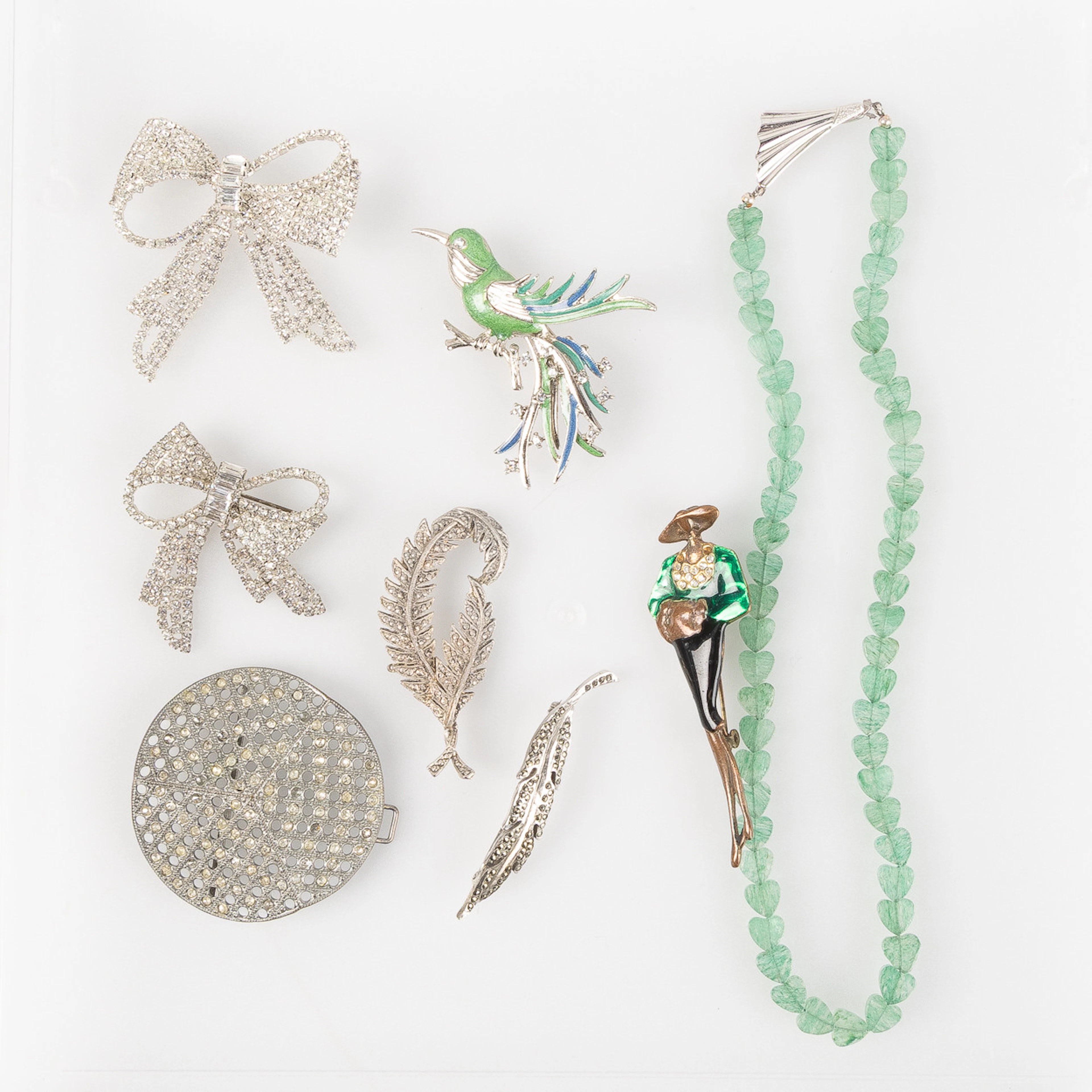 SAMLING SMYCKEN, Bijouterier, i silver, metall, sten och glas, 1950-1990-tal.