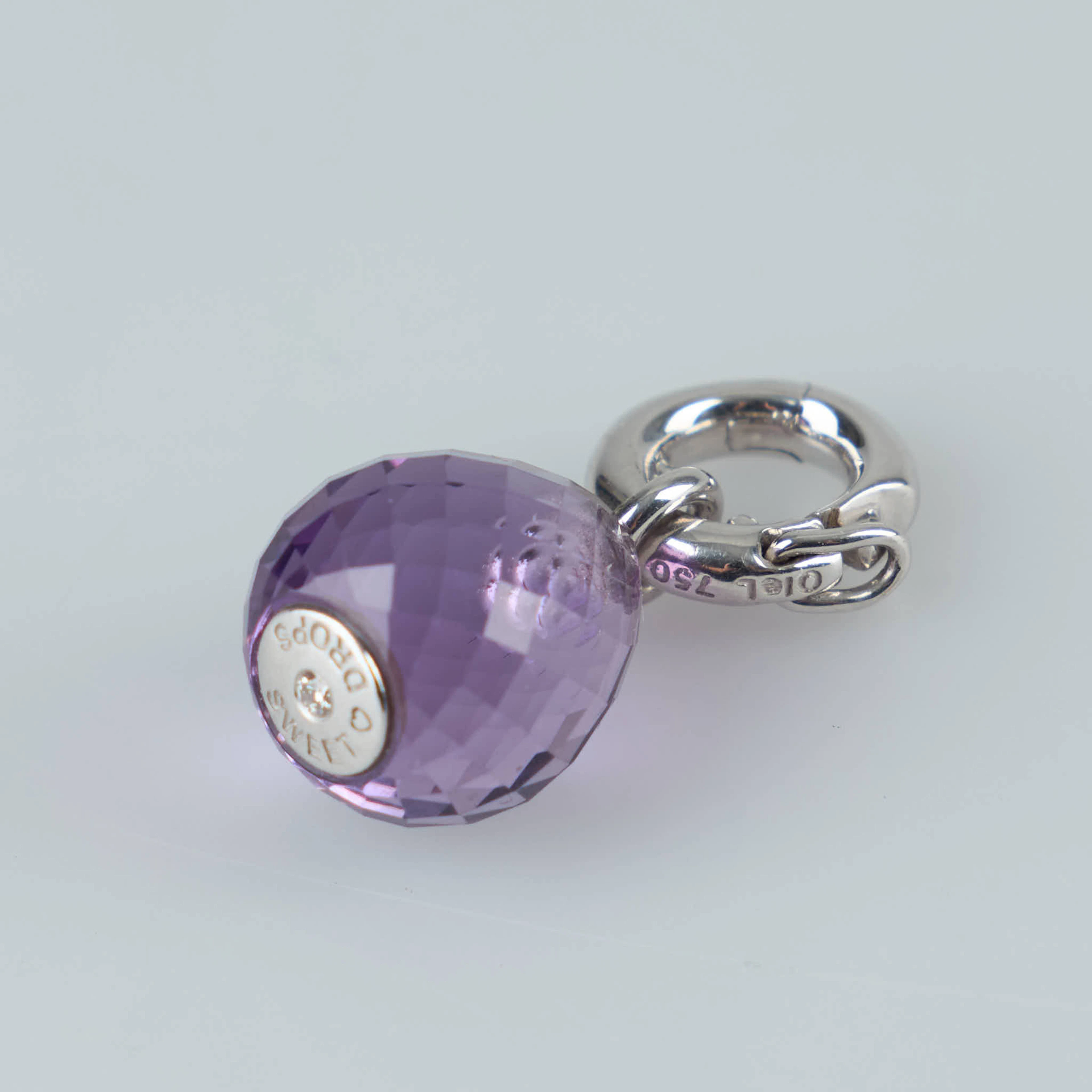 CHARLOTTE LYNGGAARD, Berlock, "Sweet drops", 18K vitguld, briolettslipad