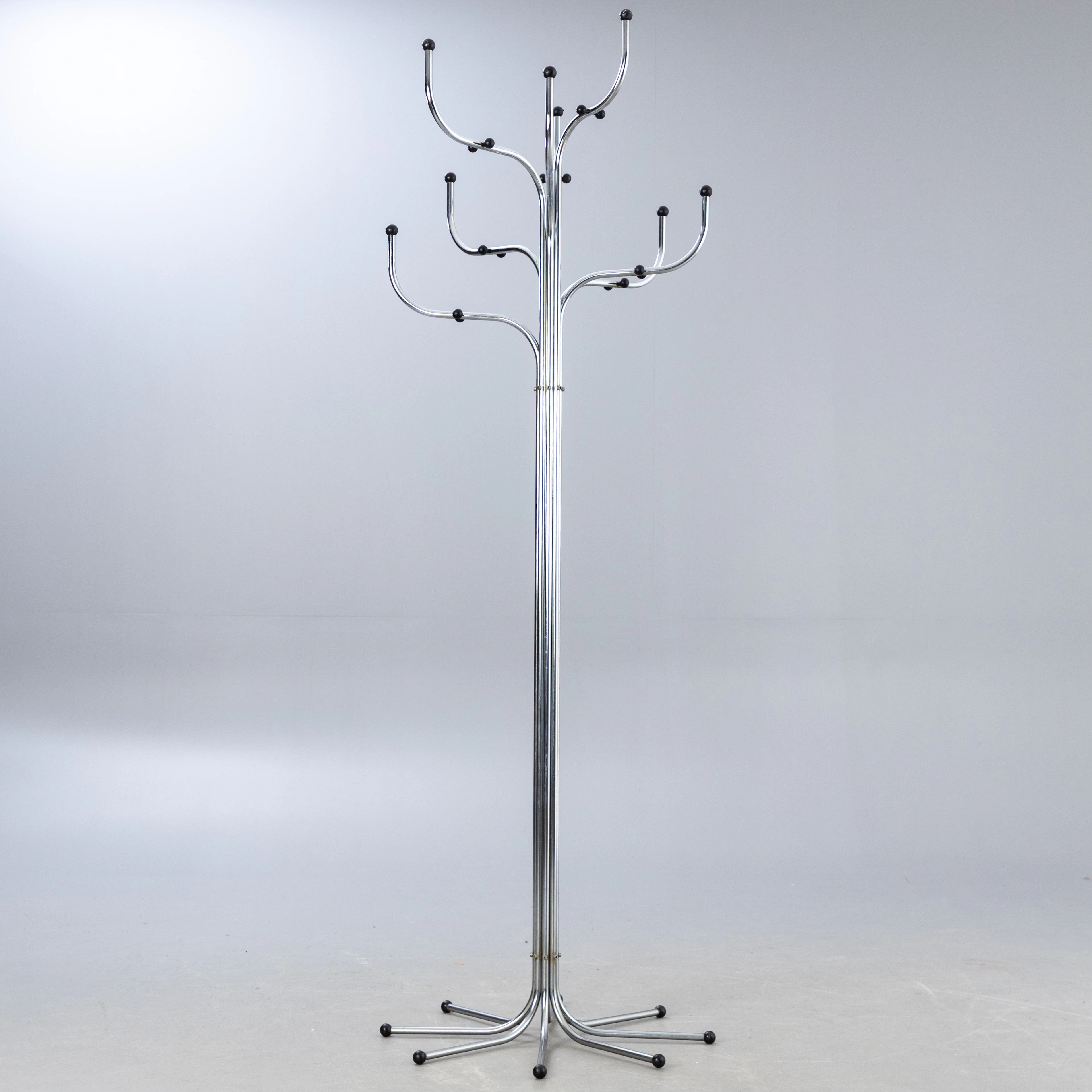 Kleiderständer 'COAT TREE' von Sidse Werner für Fritz Hansen.