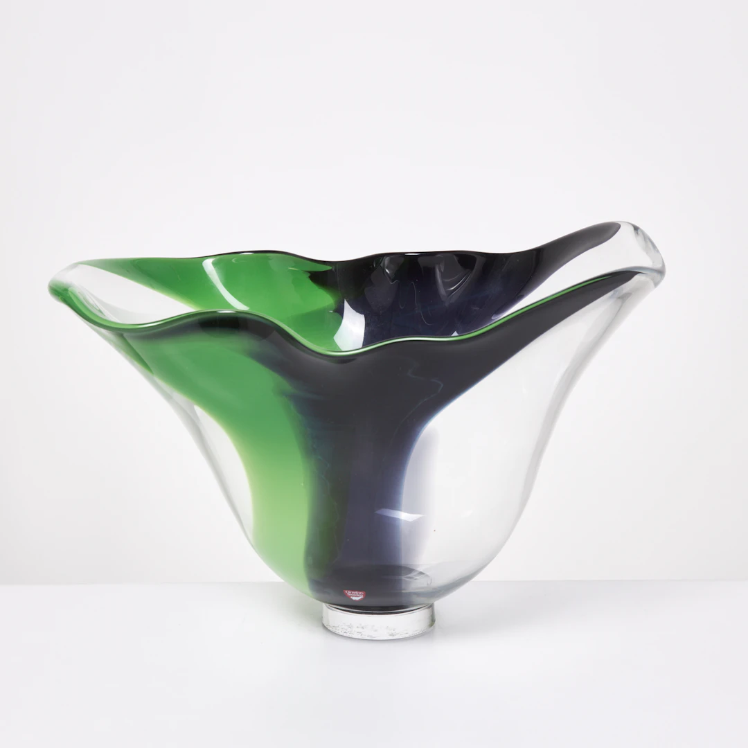 LARS HELLSTEN. Skål, glas, unik, Butterfly, grön och svart dekor