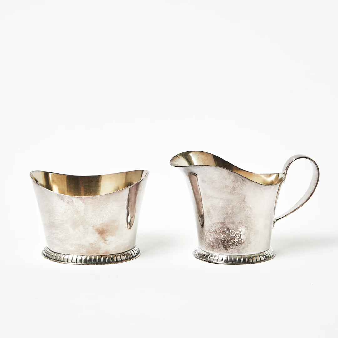 GRÄDDKANNA och SOCKERSKÅL, silver, GAB, Stockholm, 1953.