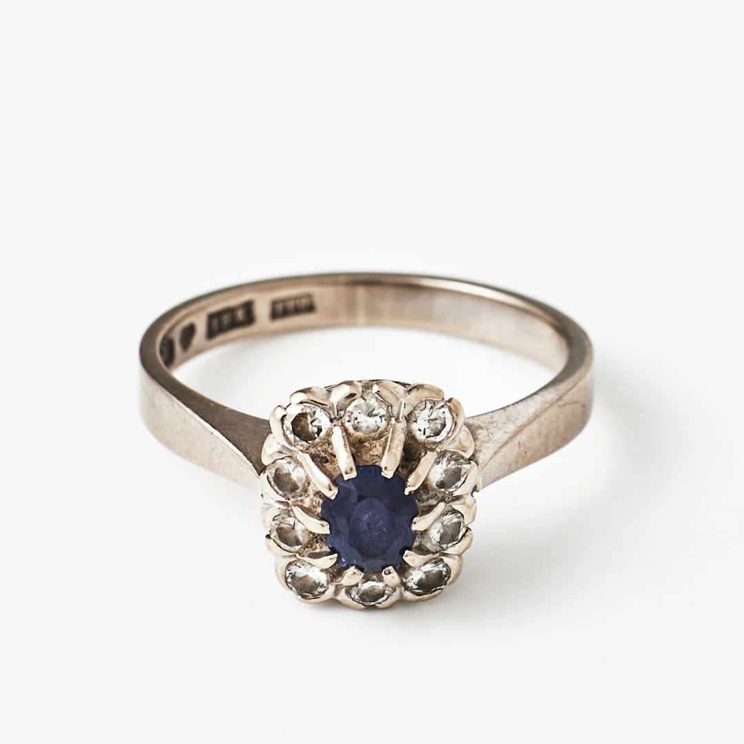 RING, 18 k rodierat vitguld, oval fasettslipad safir 0,50 ct., 10