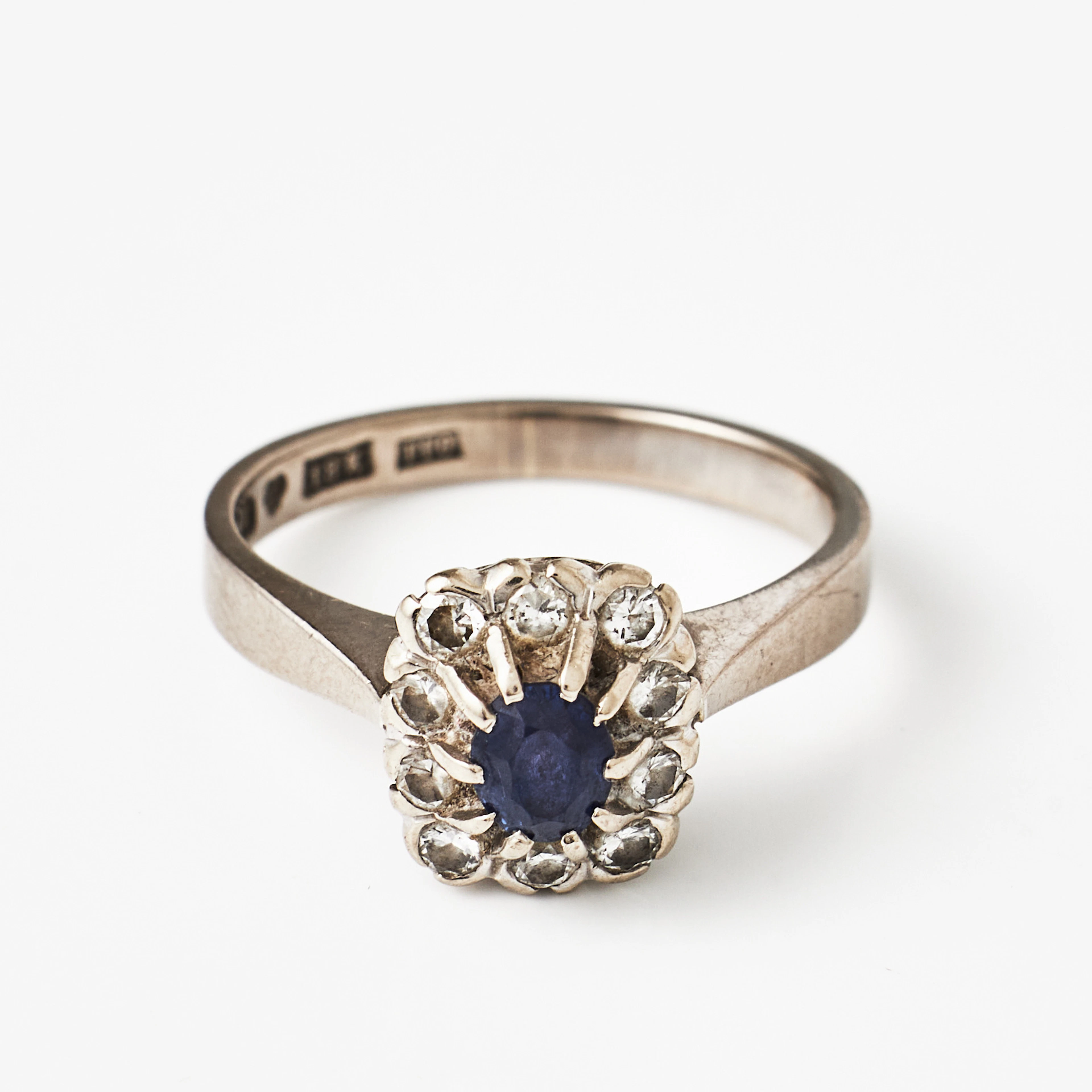 RING, 18 k rodierat vitguld, oval fasettslipad safir 0,50 ct., 10