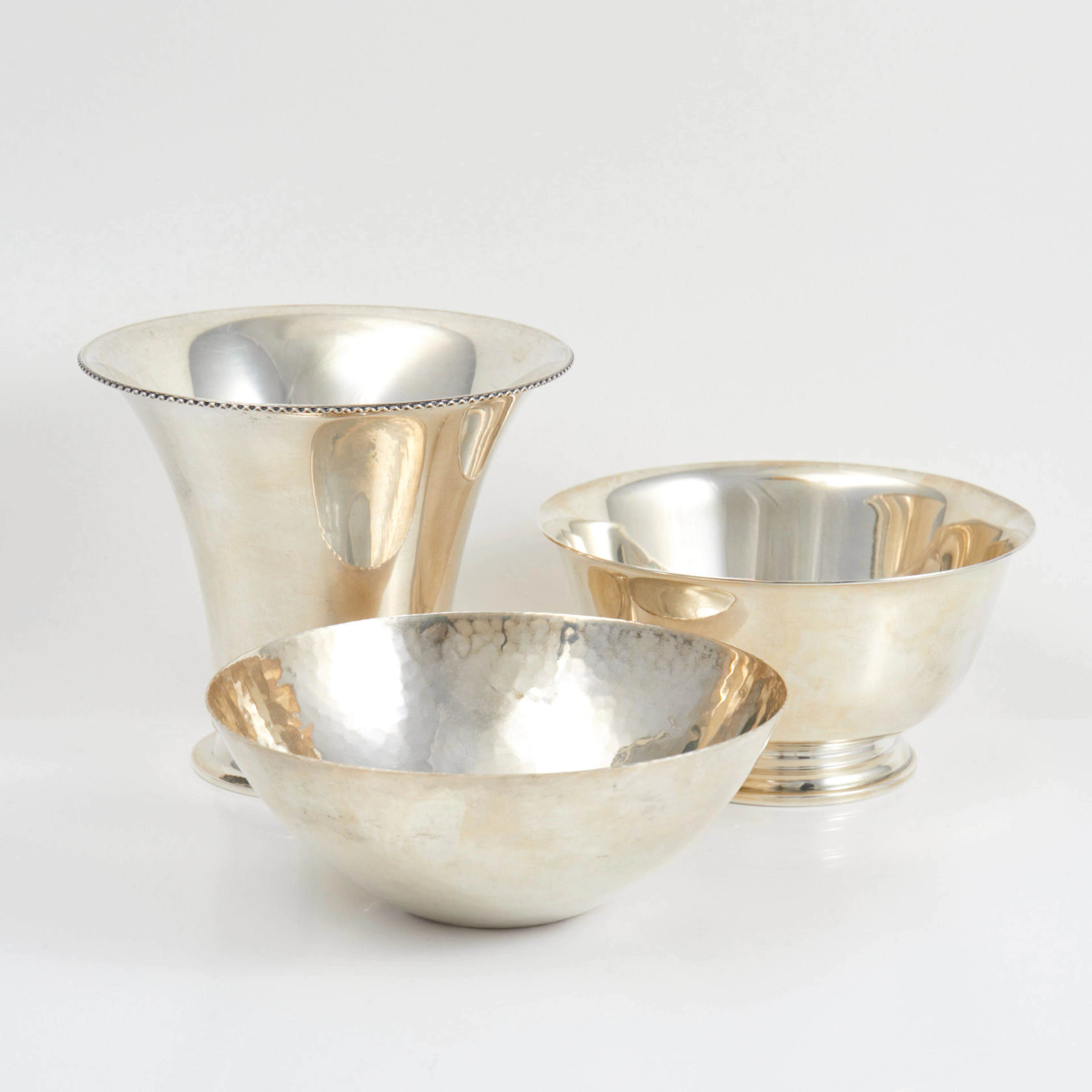 SKÅLAR OCH POKAL, 3 dlr, 1900-tal, bl.a. K. Anderson och MGAB.