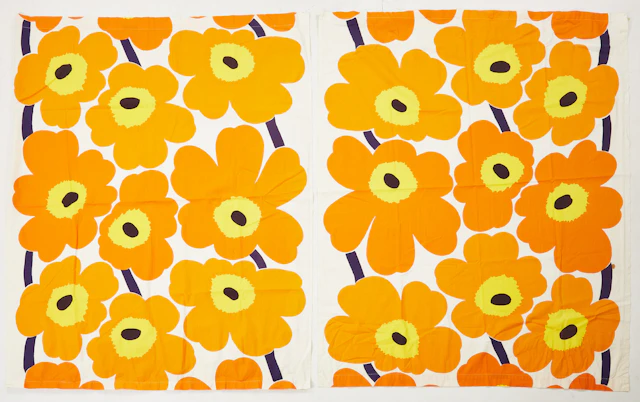 MAIJA ISOLA. 2 st, "Unikko" gardiner, Marimekko.
