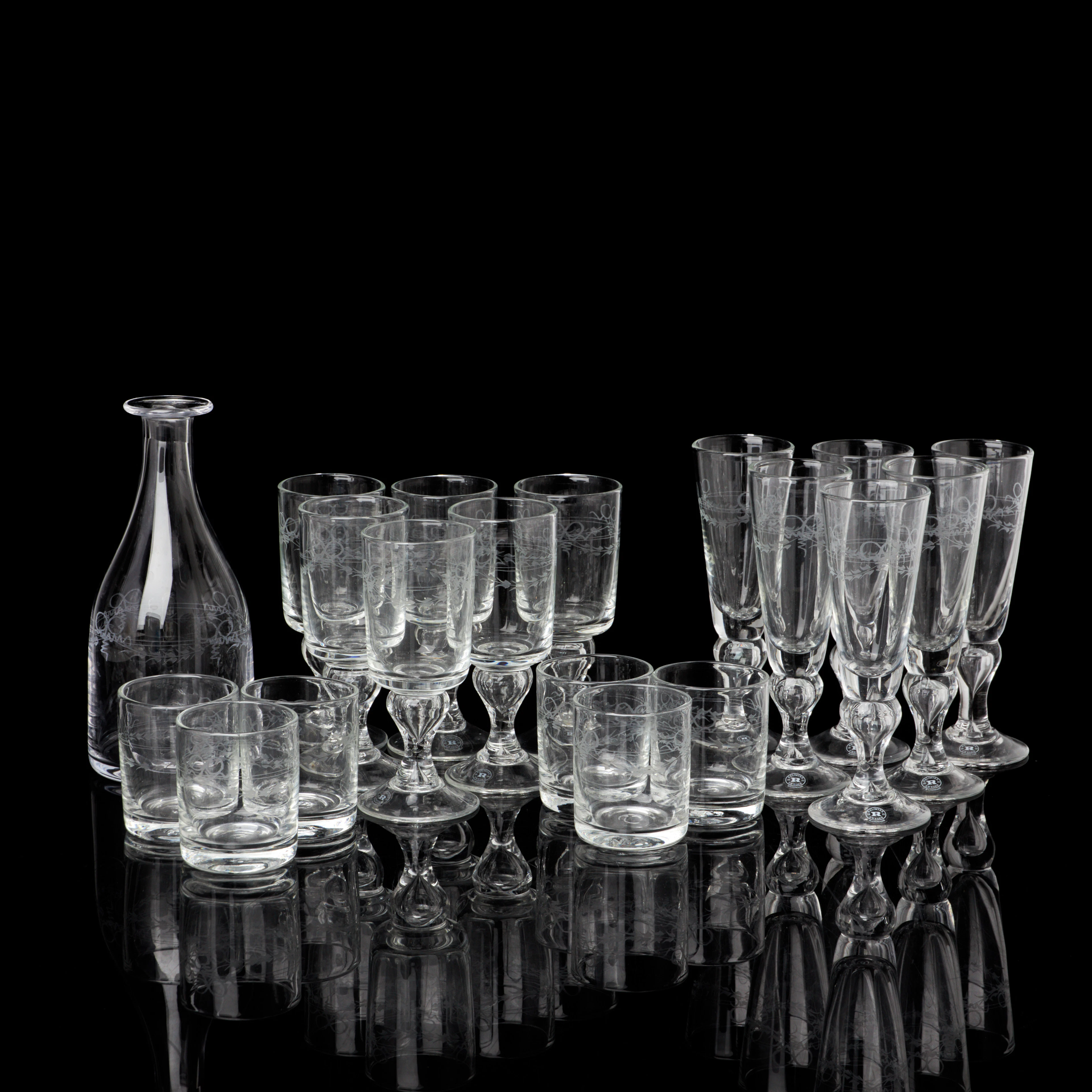GLASSERVIS. 19 delar, "Antik", Reijmyre.