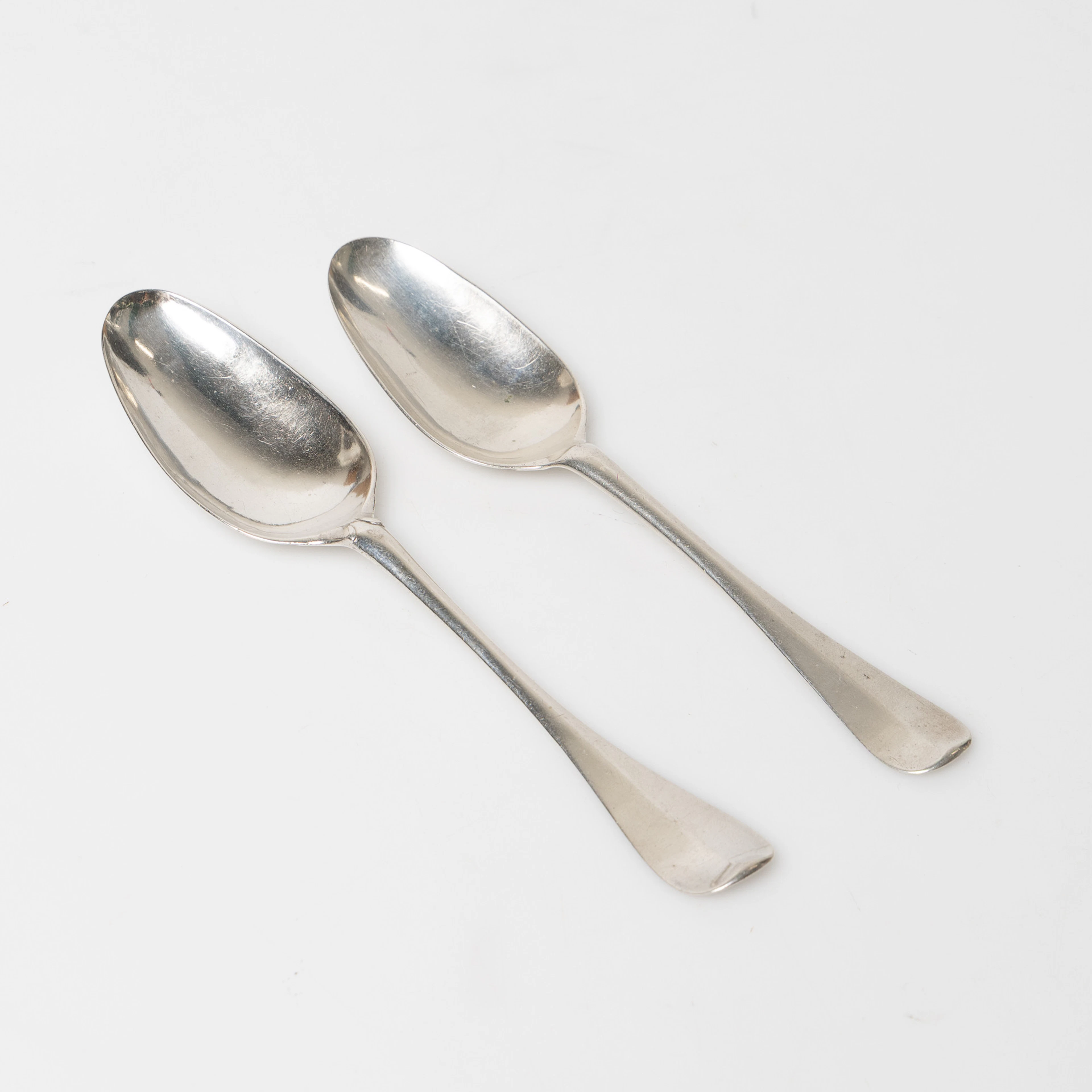 PETER FALK, 2 st. skedar, silver. Skara 1769.