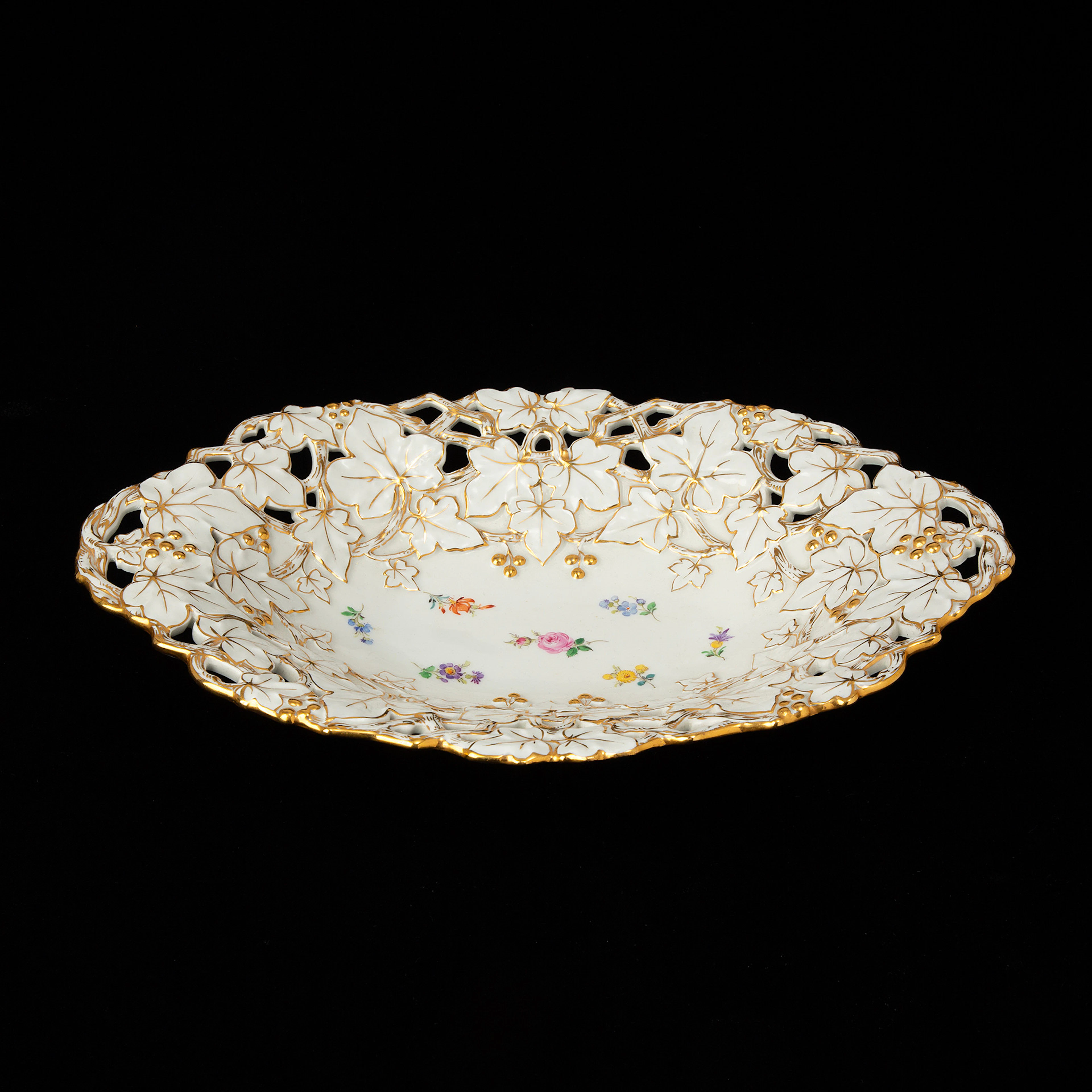 SKÅLFAT. Porslin, Meissen, 18/1900-tal.