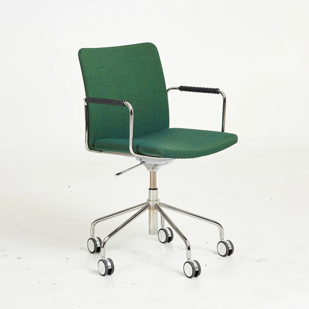 BROBERG & RIDDERSTRÅLE. Kontorsstol, "Stella" för Swedese, kromad