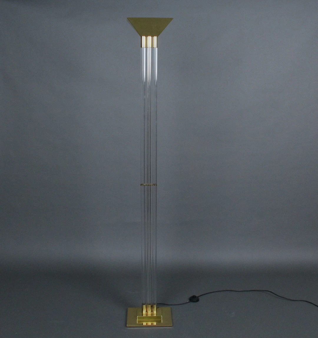 VEREINIGTEN WERKSTÄTTEN. Stehlampe im Hollywood-Regency-Stil , Modell