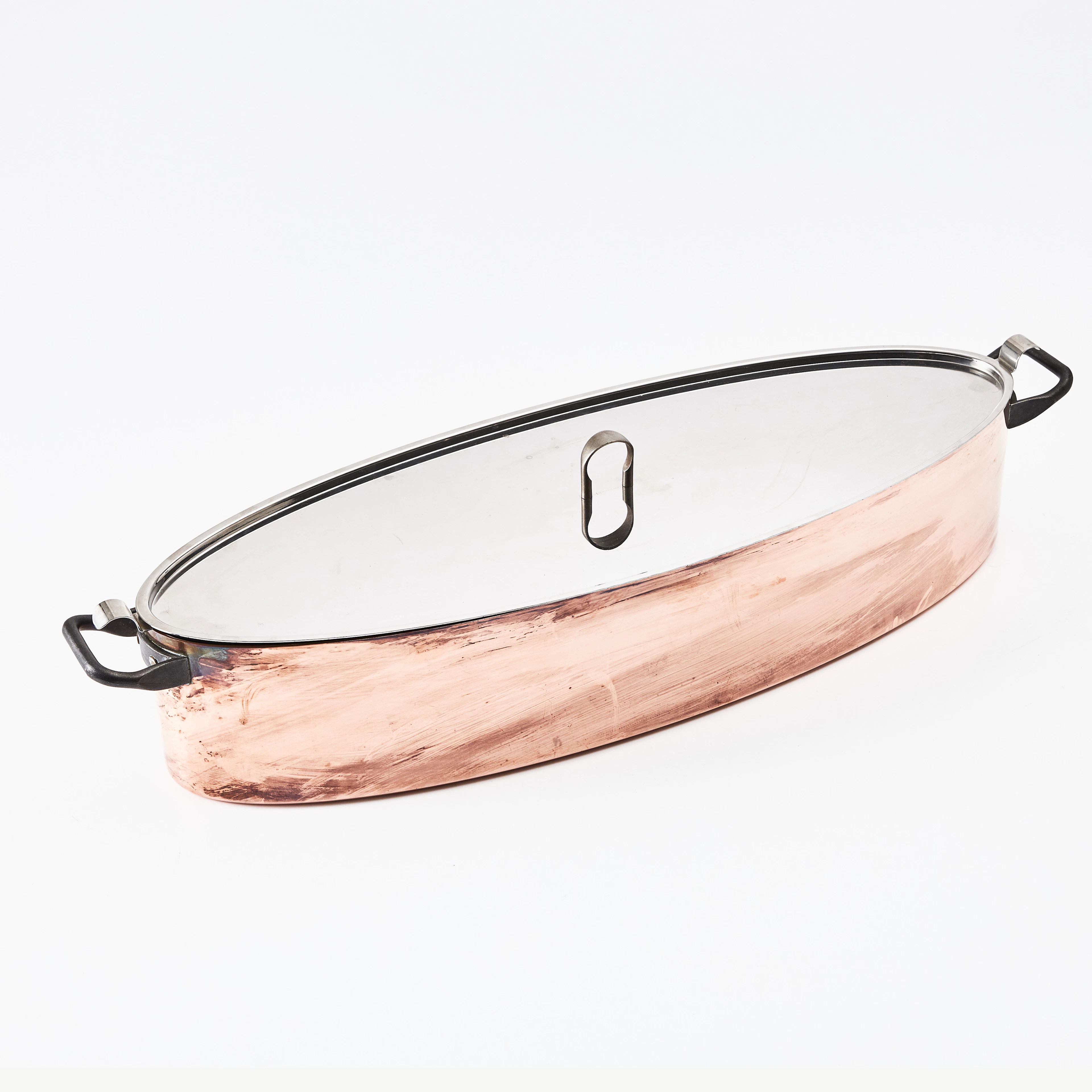ALESSI, fiskgryta, koppar, handtag i järn och lock av rostfritt stål.