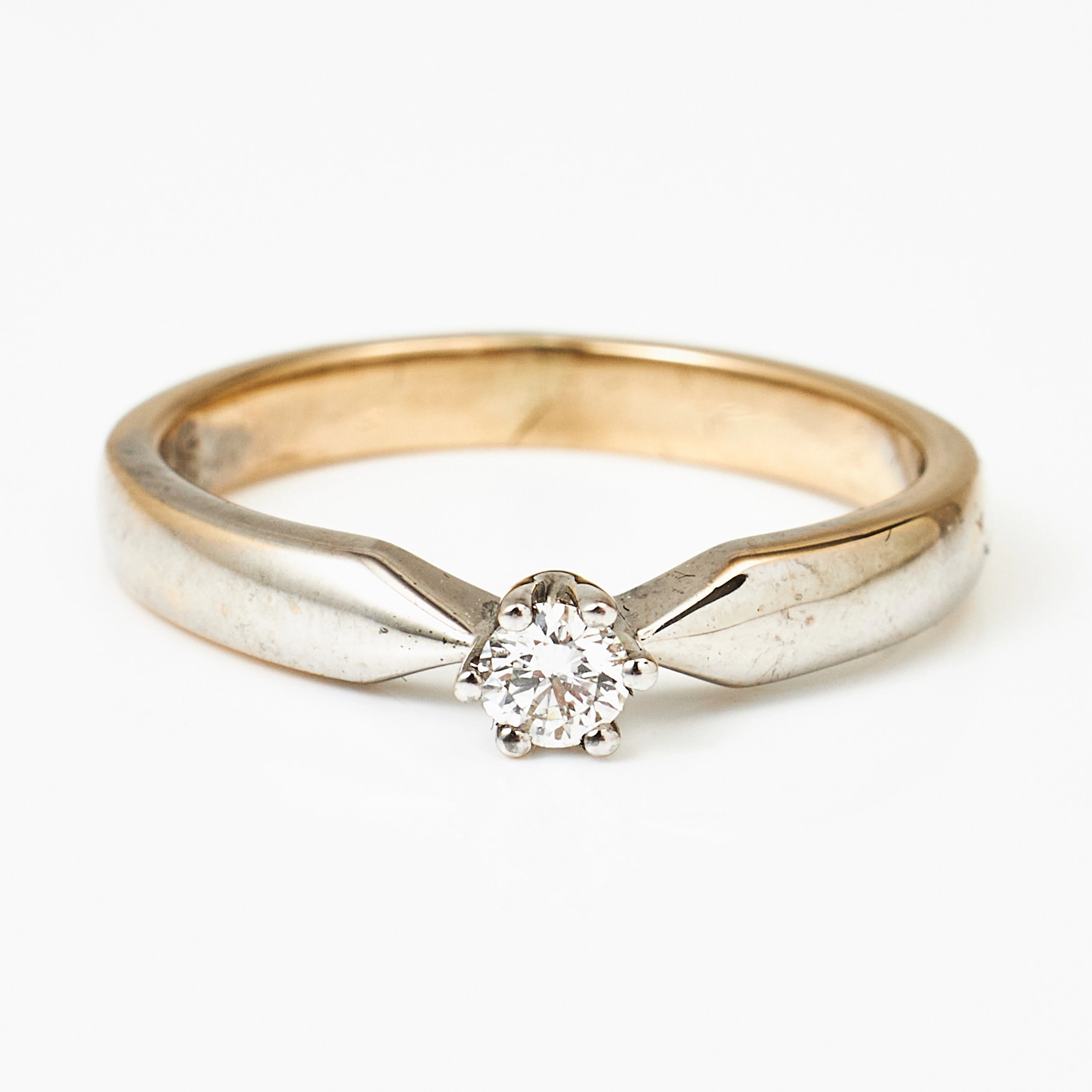 RING, 18 k rodierat vitguld, "Stjärnringen", briljant 0,18 ct., enligt