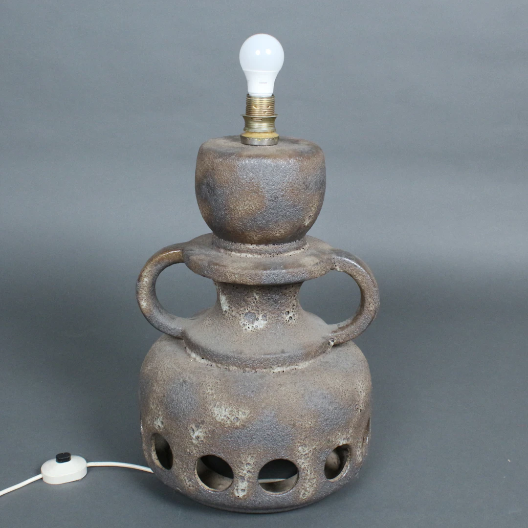 Mid-Century Keramik-Bodenlampe im Fat-Lava-Stil der 1970er.