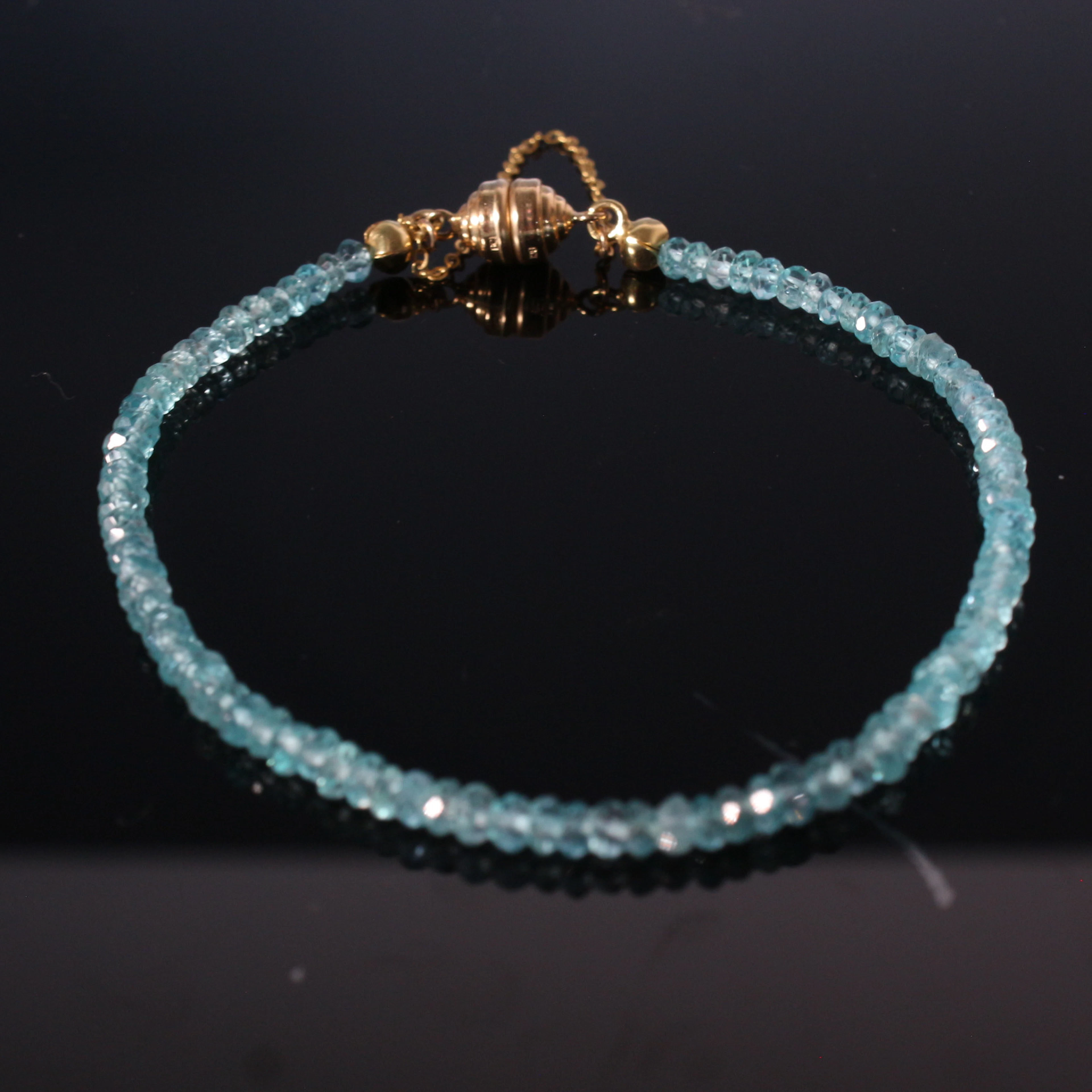 Apatit – Armband mit Gelbgold.