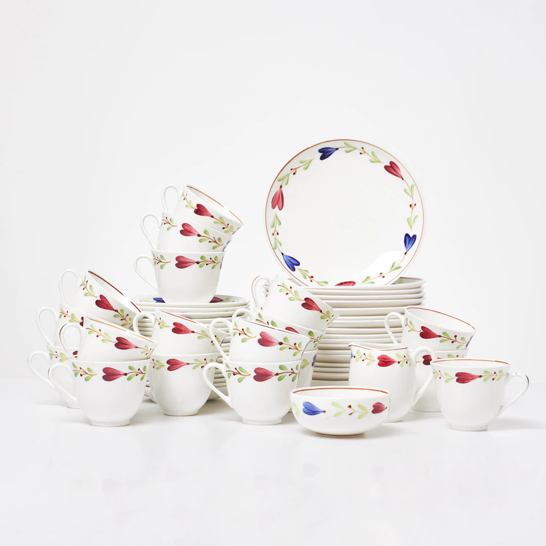 KAFFESERVIS, 38 dlr, "Ranka", Gustavsberg, handmålad dekor.