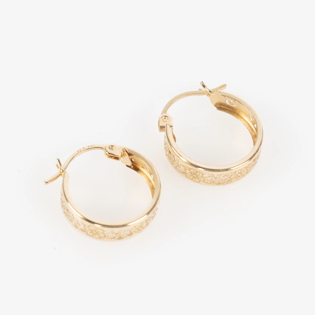 CREOLER, 1 par, 14K guld.