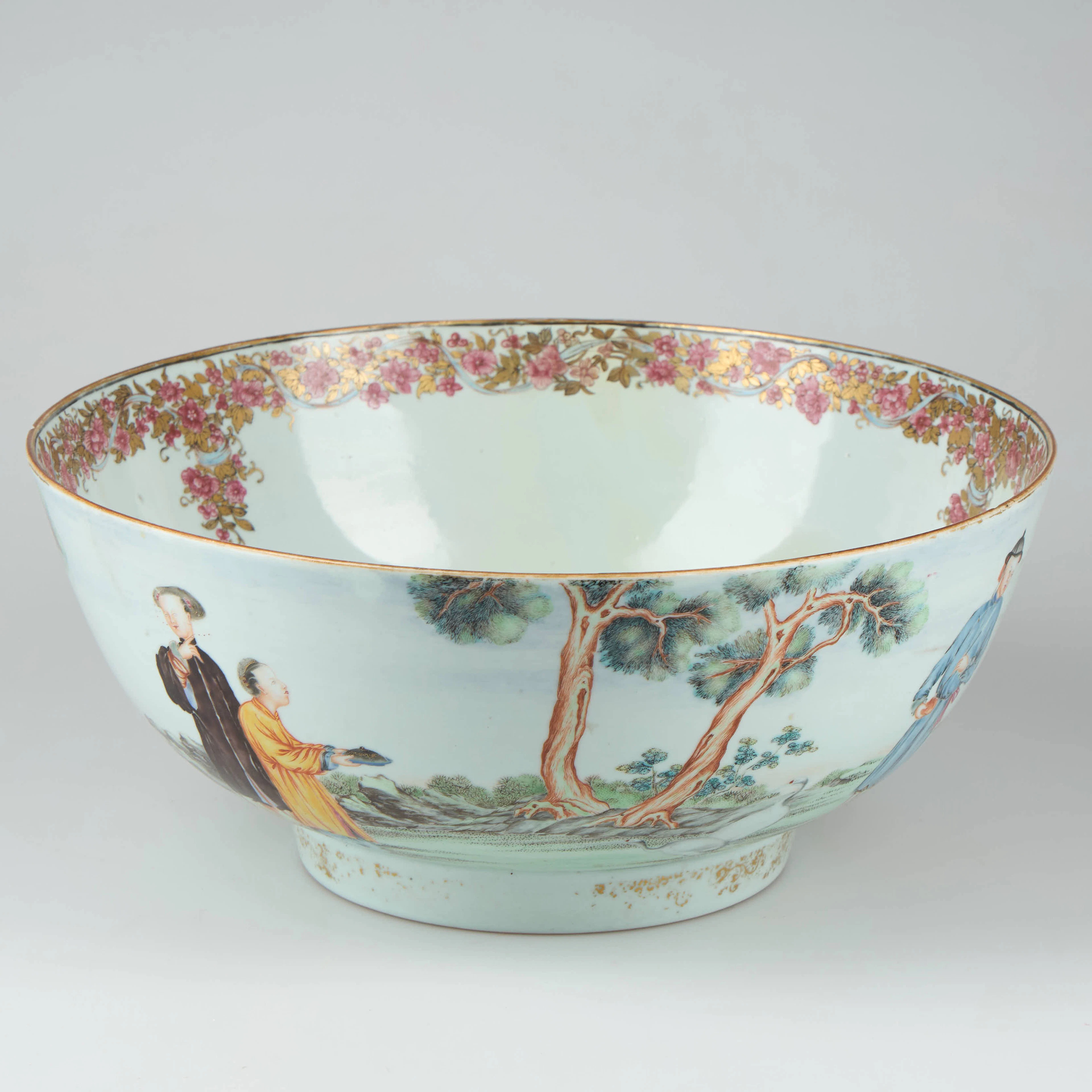 BÅLSKÅL, Cantonrose, 1800-talets första hälft.