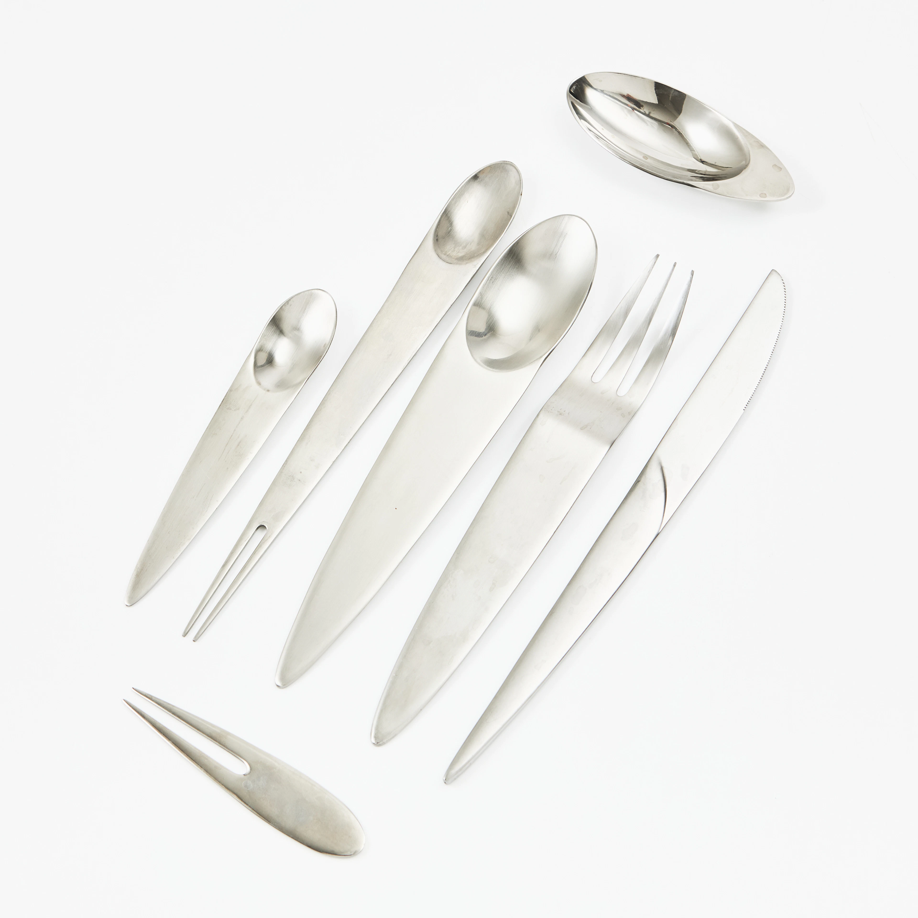 EDDA EL-ASMAR. Mat-och hors d`oeuvresbestick, 52 delar. "Appetize"