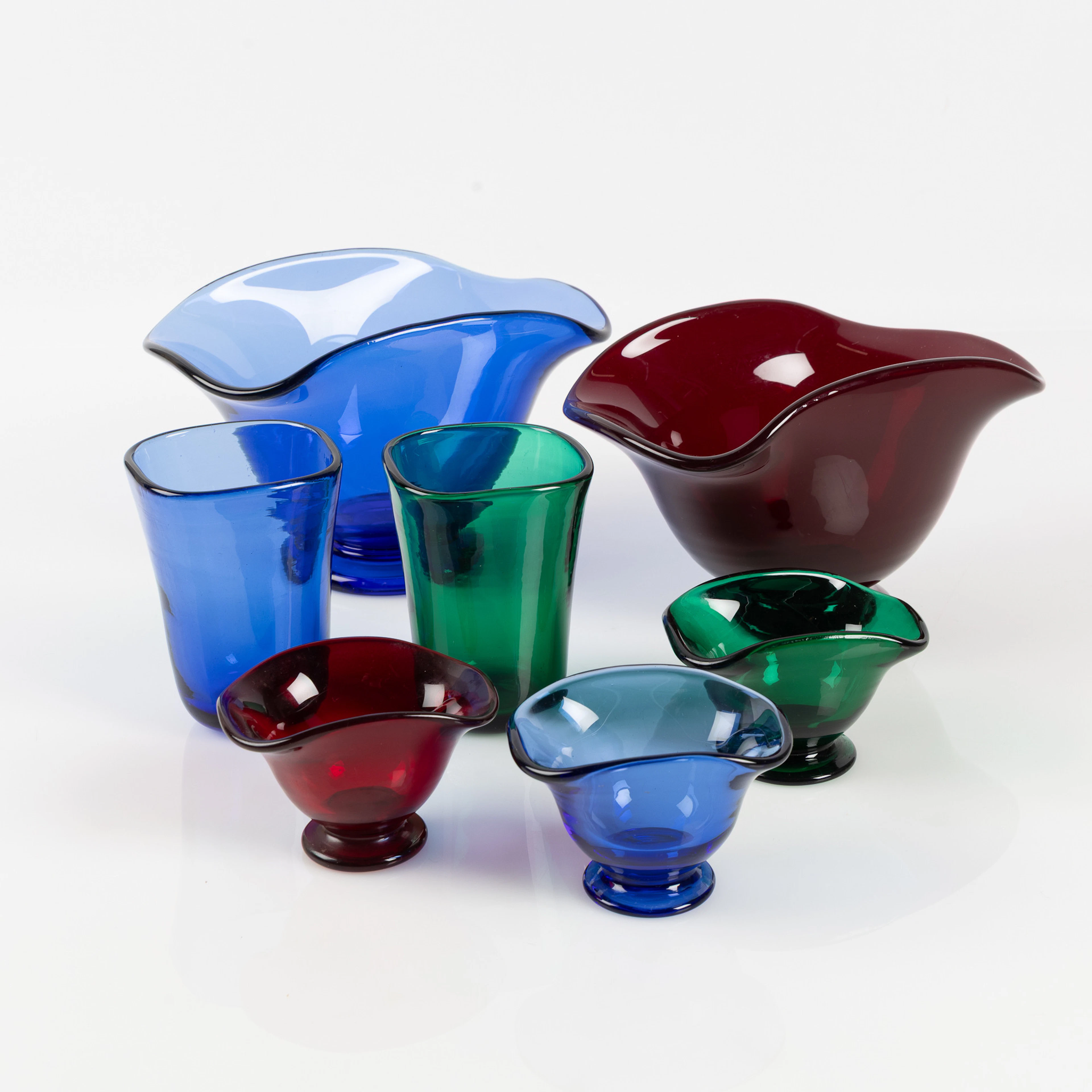 BJÖRN TRÄDGÅRD. Samling färgat glas, 7 delar, Reijmyre.