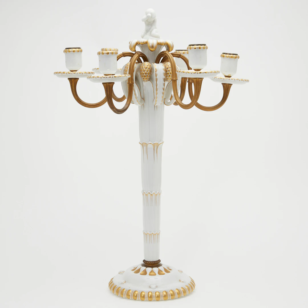 ADOLPH AMBERG. KPM Berlin, große Jugendstil-Girandole 'Hochzeitszug'