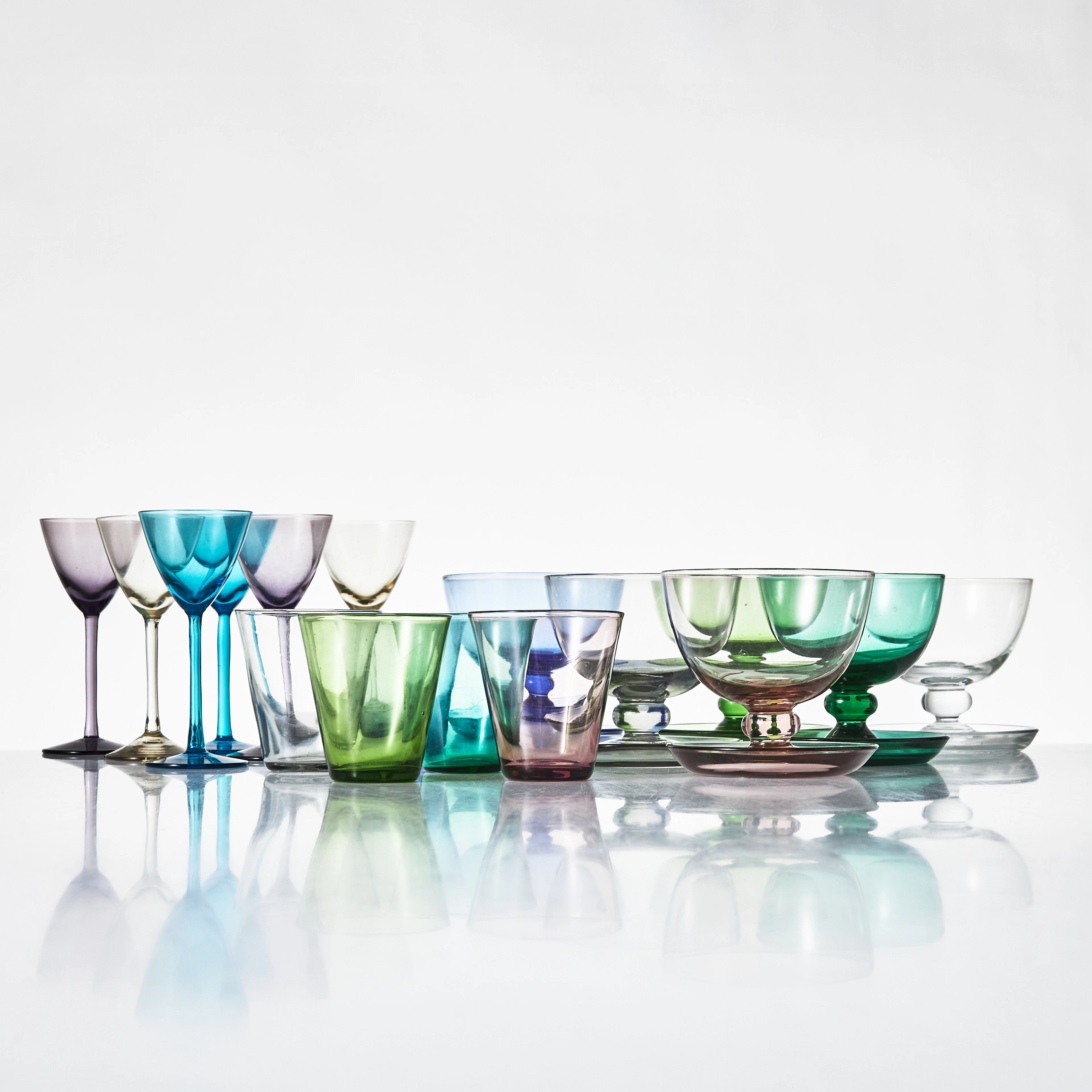 VARIERANDE GLAS, 6+6+6 st, större delen från Reijmyre, polykromt glas