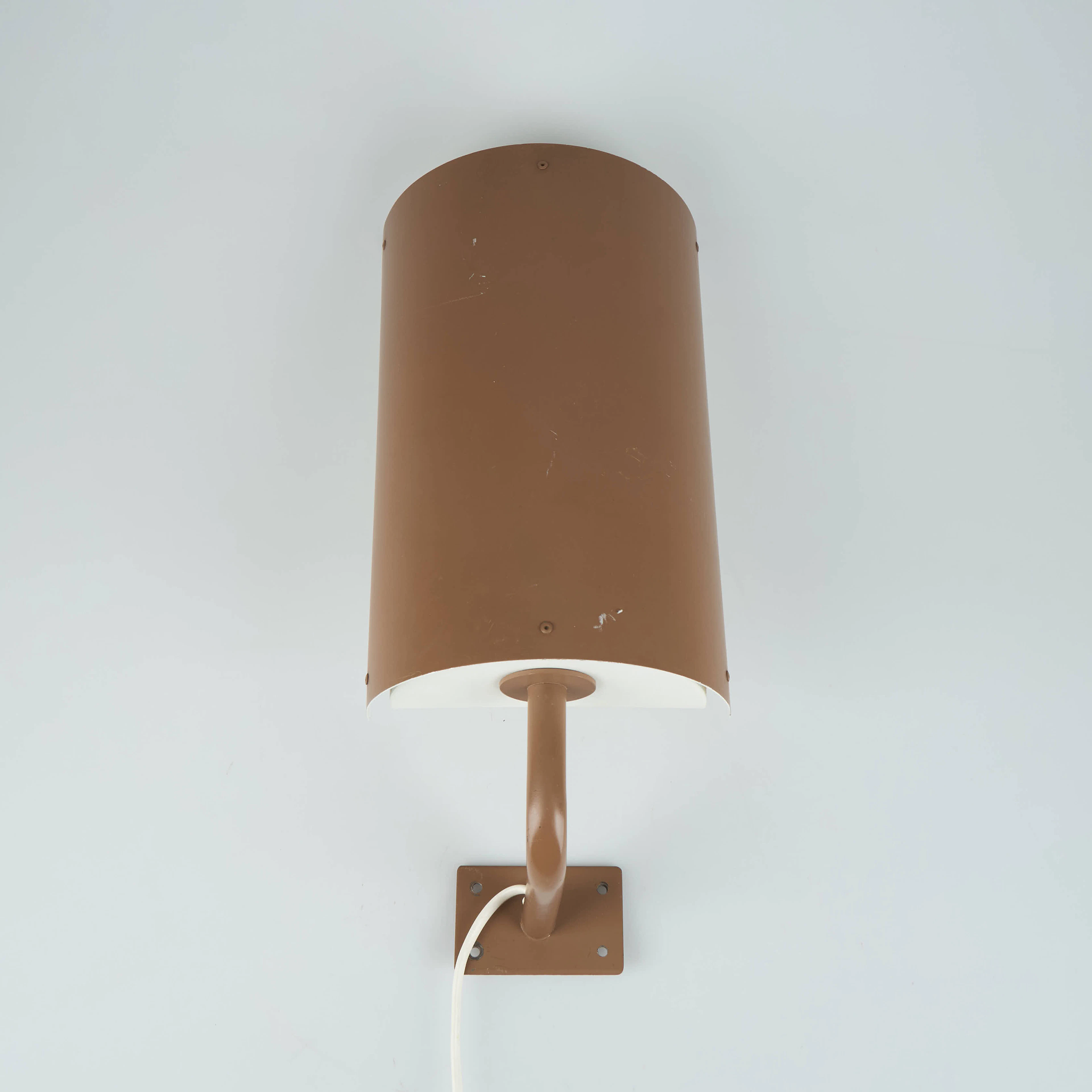 BEN AF SCHULTEN. Vägglampa. Artek ca 1970.