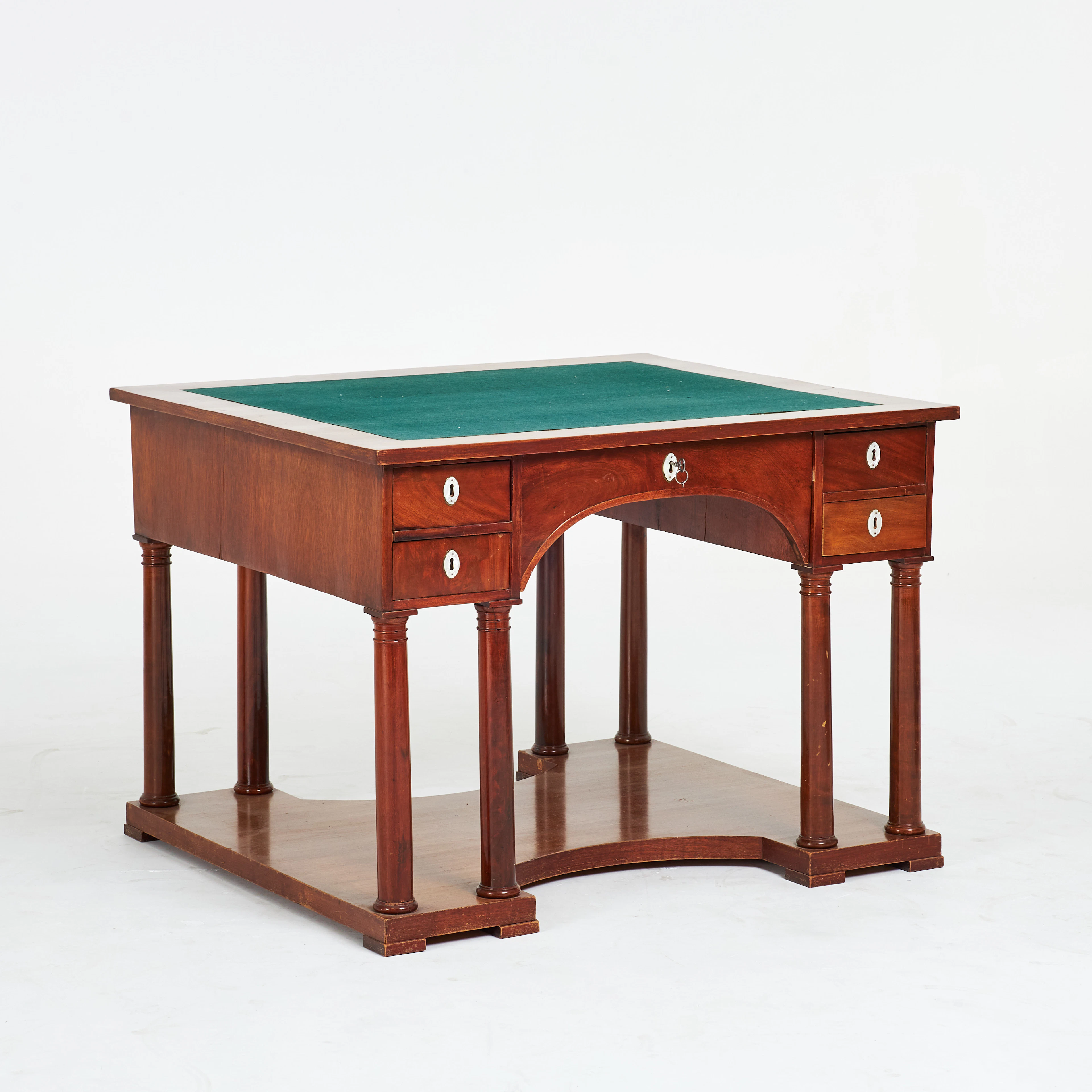DUBBELSKRIVBORD, Karl Johan, 1800-tal mahognyfaner, textilklädd skrivskiva