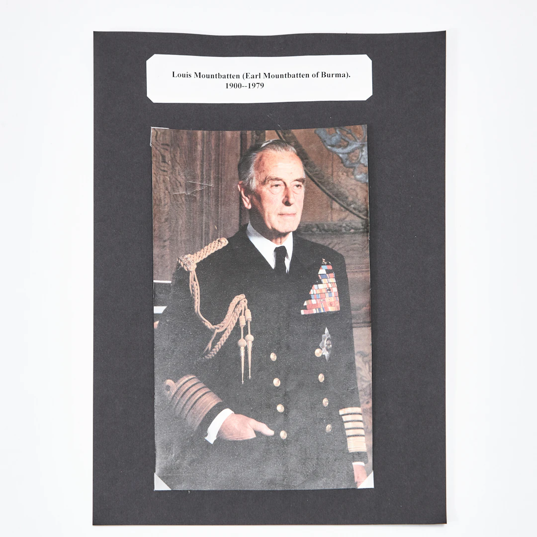 EARL OF MOUNTBATTEN, SIGNERAT KORT.