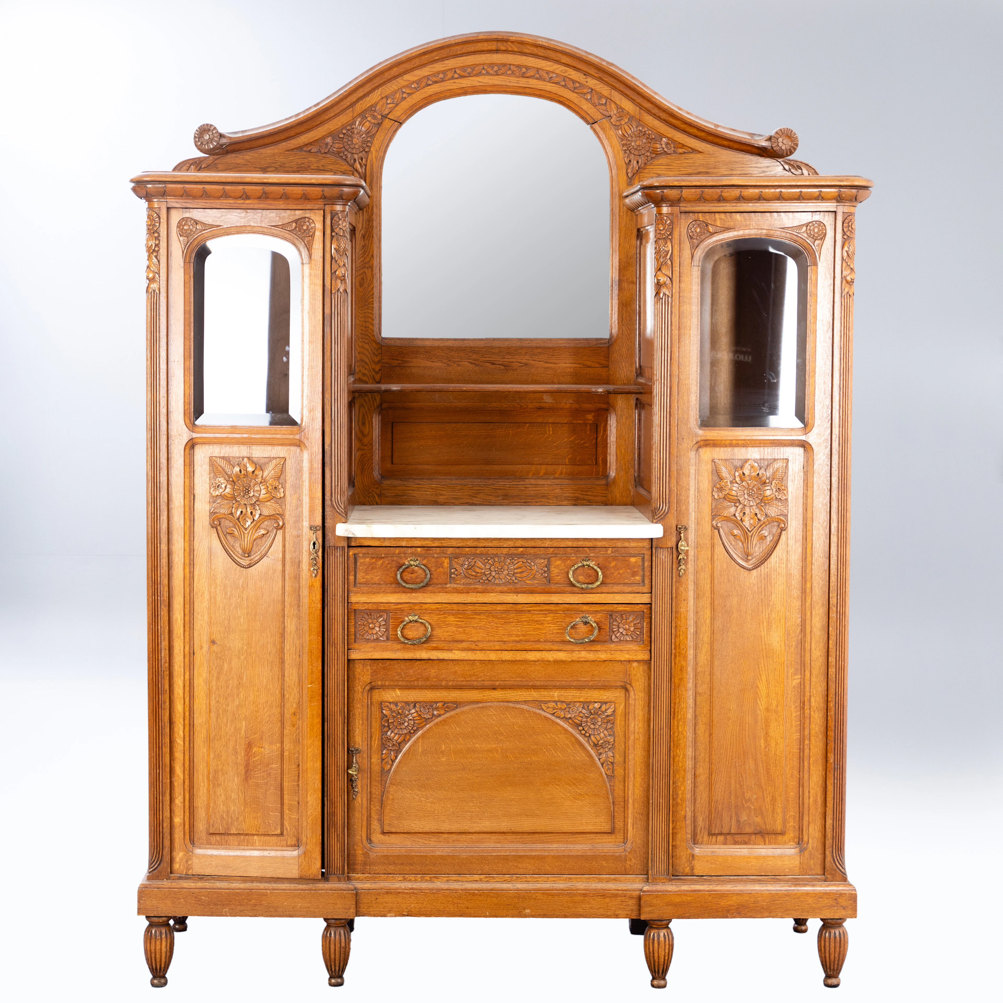 Klassisches Jugendstil Buffet, Eiche, Deutschland, 1920er Jahre.