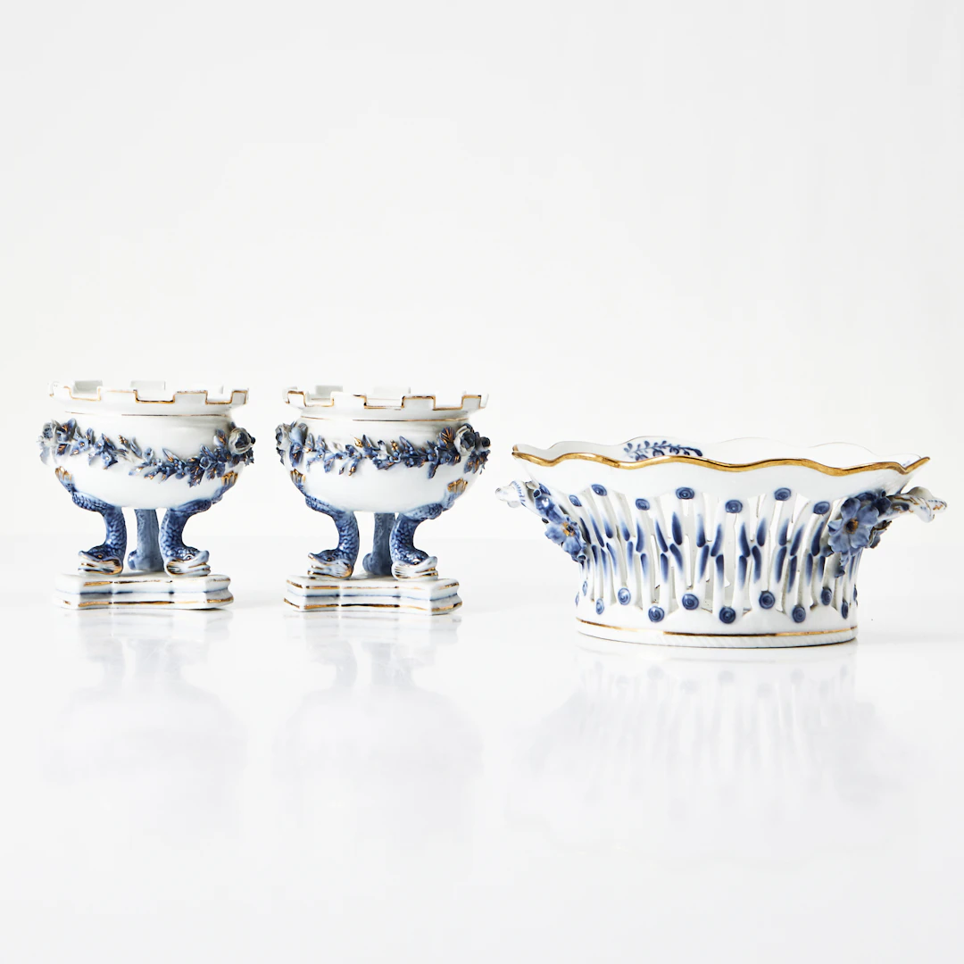 SKÅLAR, 3 st., porslin, bland annat Royal Copenhagen, 1900-talets
