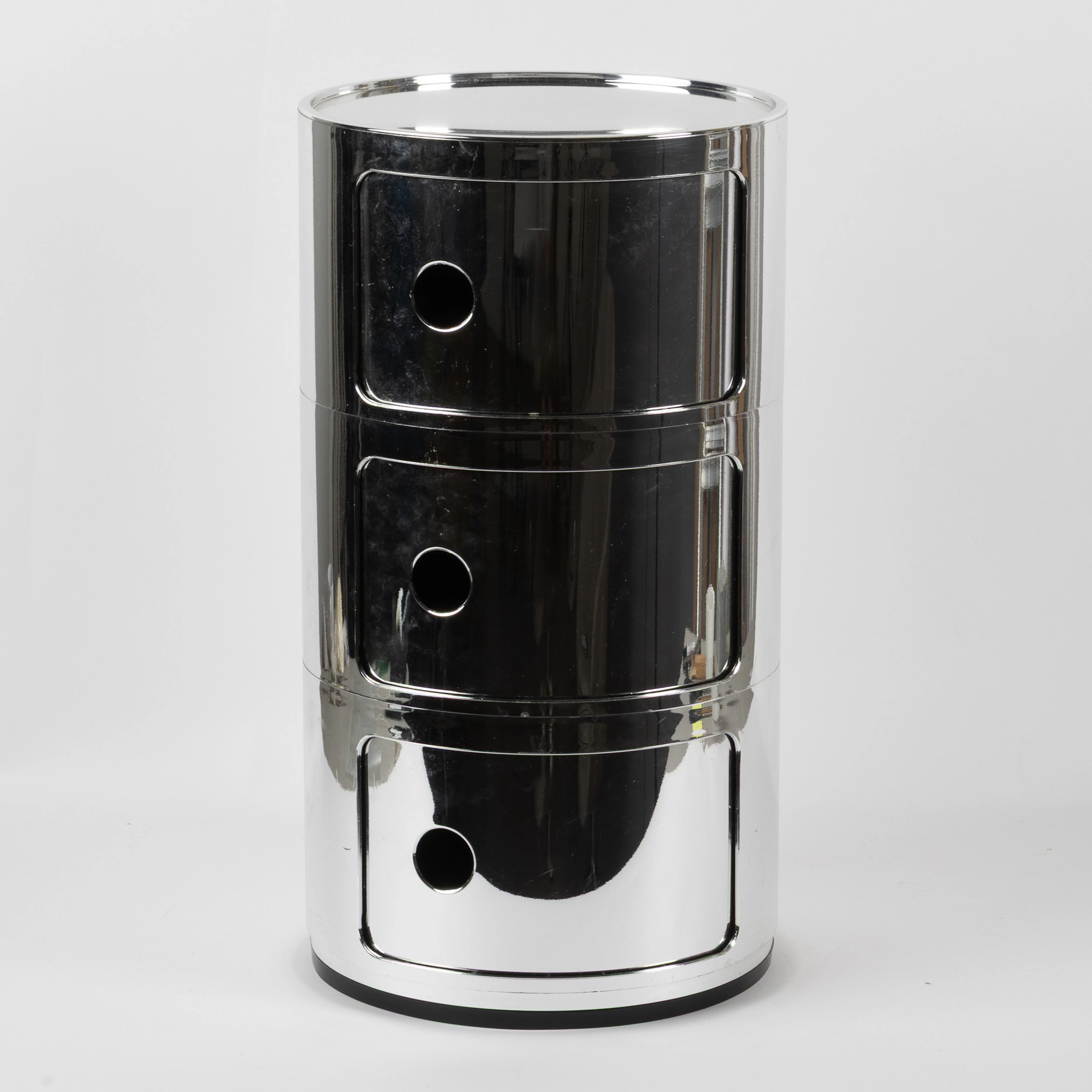 ANNA CASTELLI FERRIERI. Sidobord, "Componibili", Kartell.