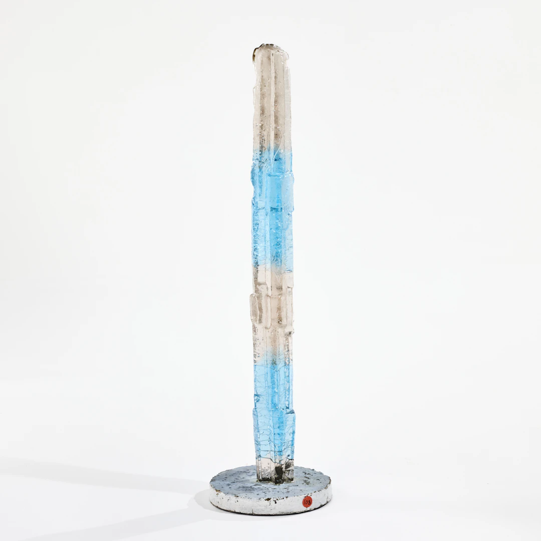 EDVIN ÖHRSTRÖM. Glasskulptur, Lindshammars glasbruk, gjuten blå och