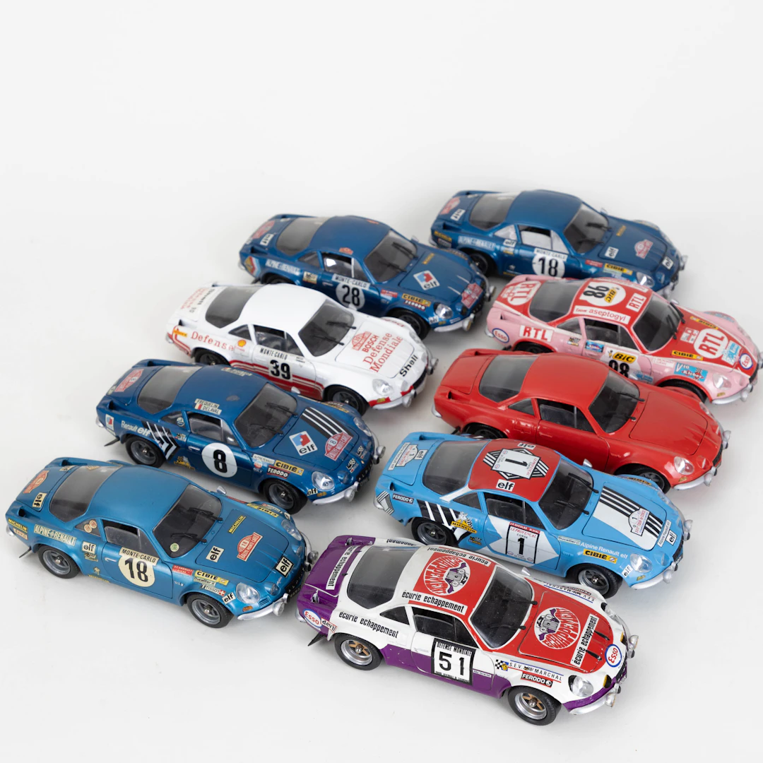 Macadam, neun Modellautos Alpine Renault, 1/20 (9).