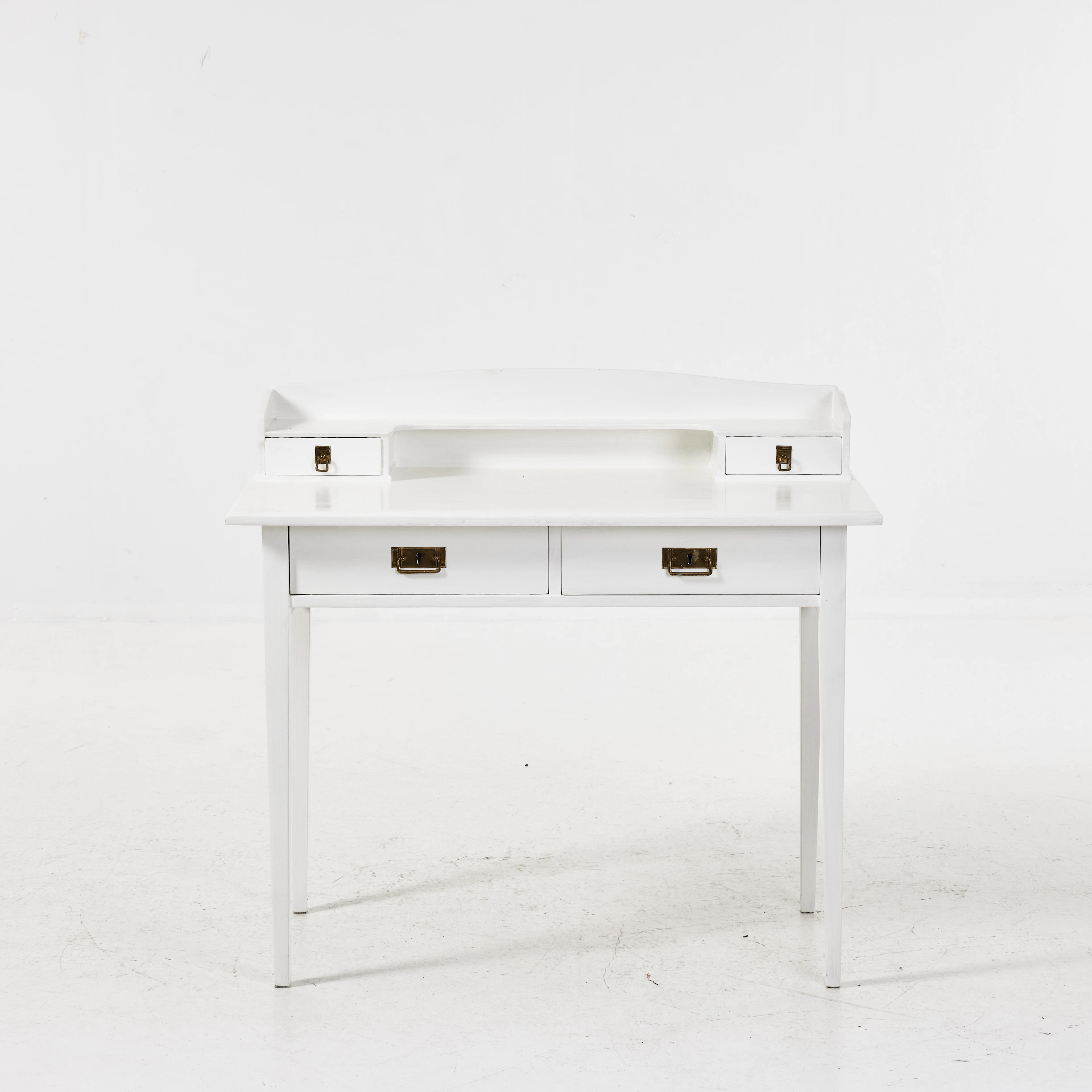 SKRIVBORD, 1900-talets första hälft, jugend, bemålat.