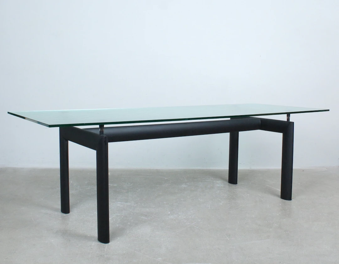 LE CORBUSIER. für Cassina, Esstisch / Tisch, Modell 'LC 6', Metallgestell