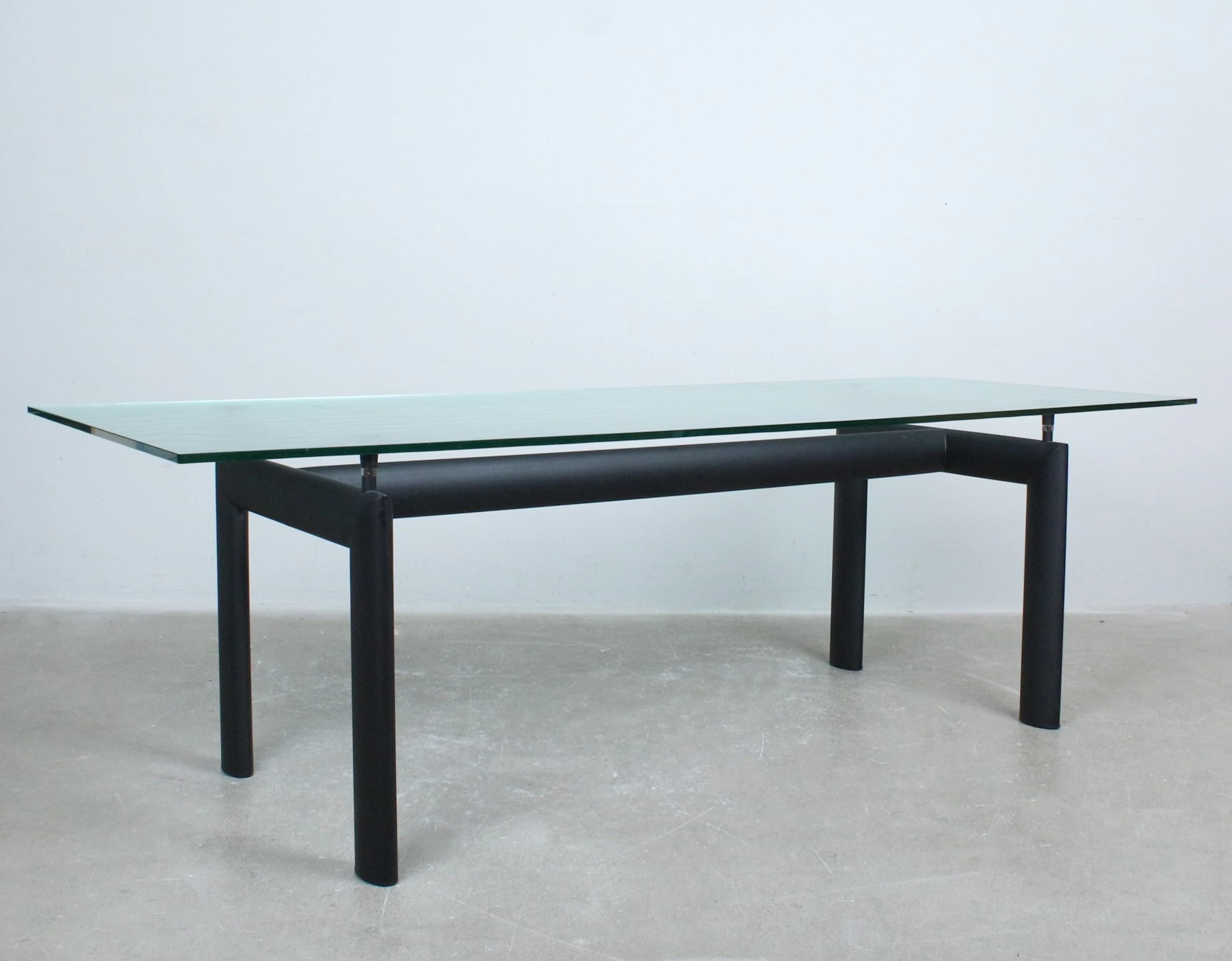 LE CORBUSIER. für Cassina, Esstisch / Tisch, Modell 'LC 6', Metallgestell
