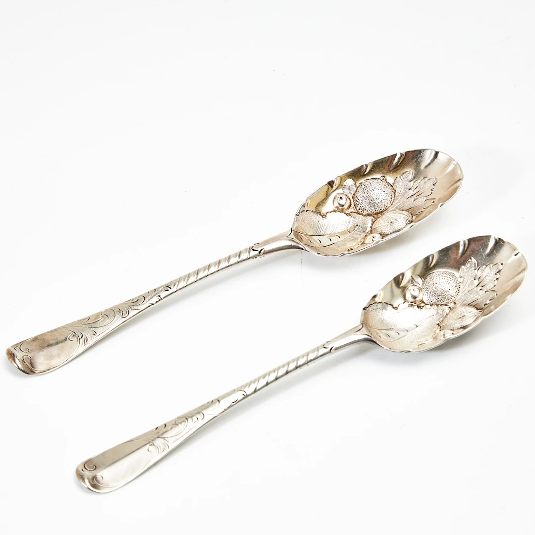 JORDGUBBSSKEDAR sk. Berry spoons, 2 st, sterlingsilver 958, Britanniamärkta