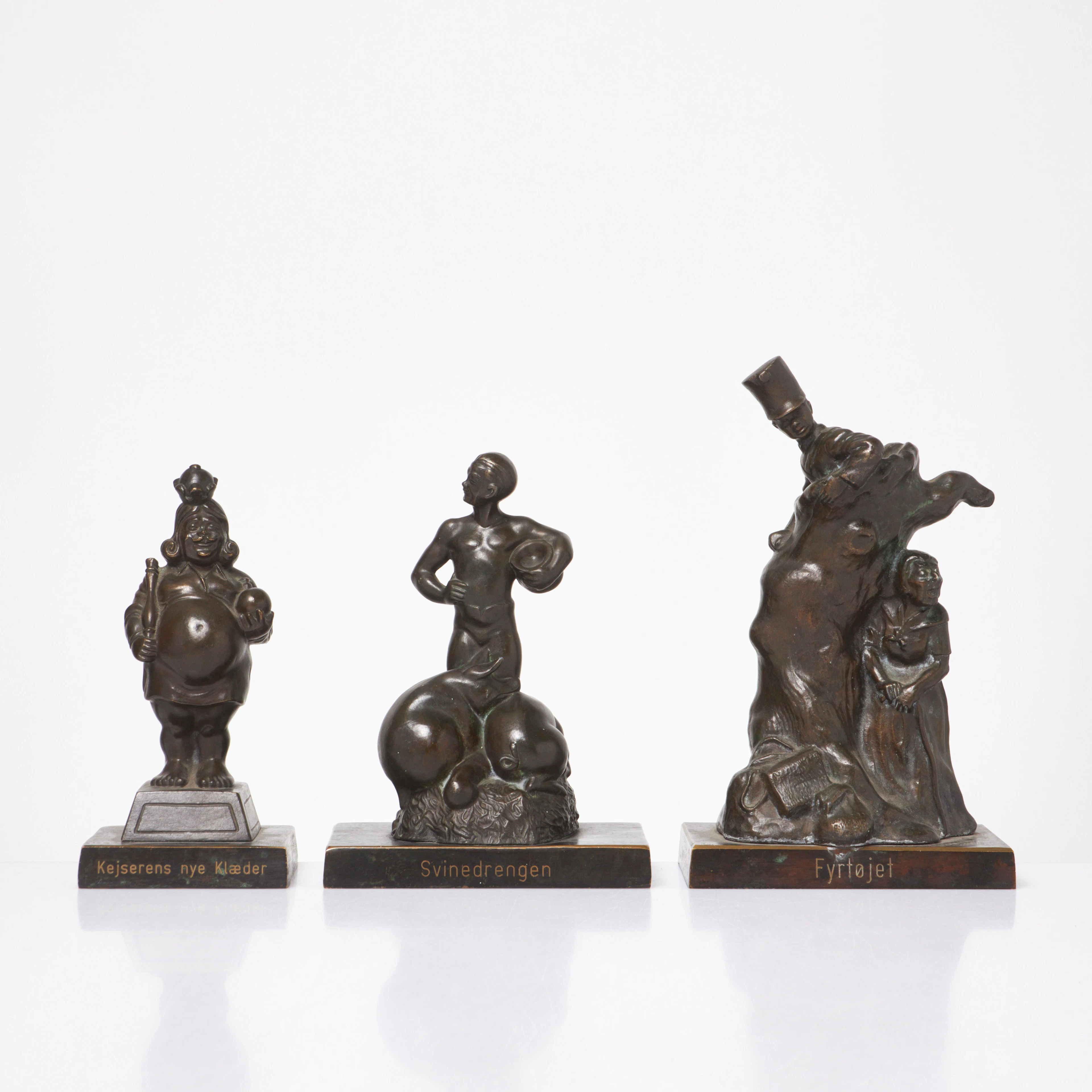 FIGURINER, 3 st, patinerad metall, ur HC Andersens sagor, Hans Kongslev