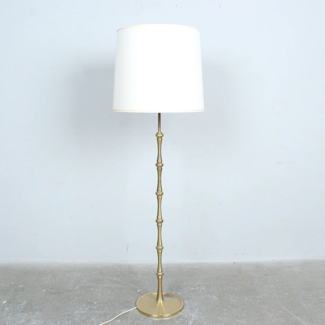 Mid-Century '' Bamboo '' Stehlampe der 1970er.
