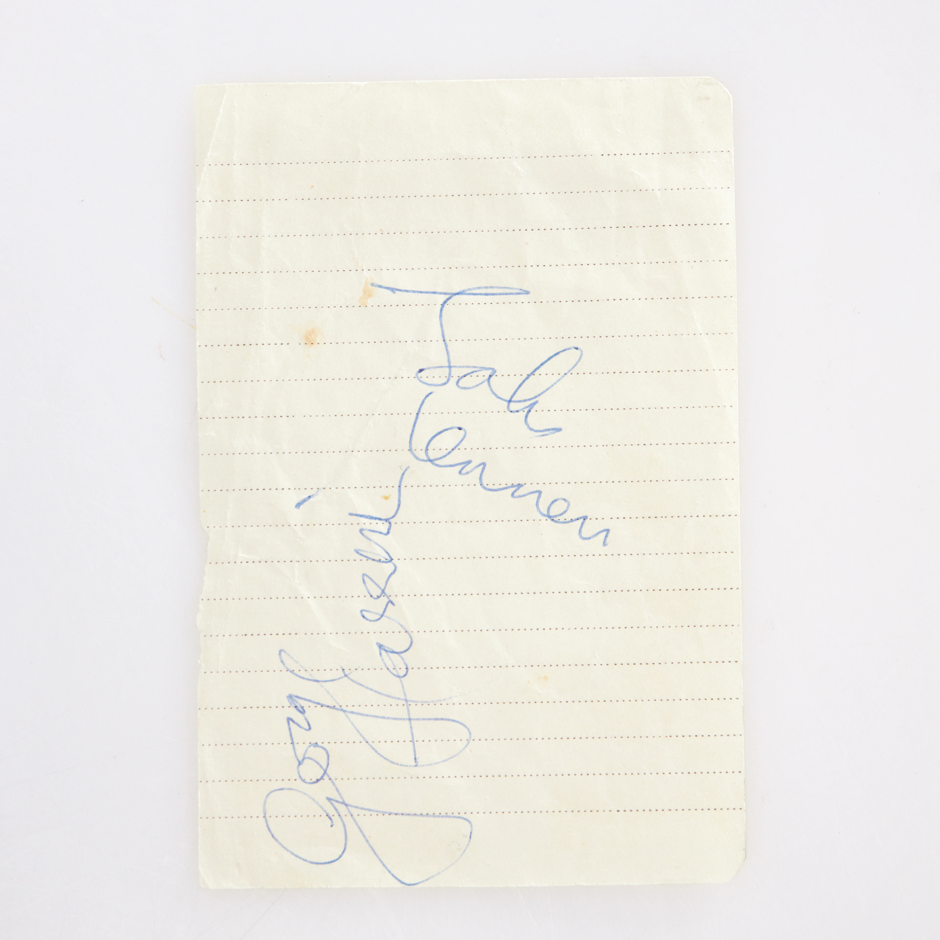 JOHN LENNON & GEORGE HARRISON. Signaturer, 1965, i bläck på linjerat papper.