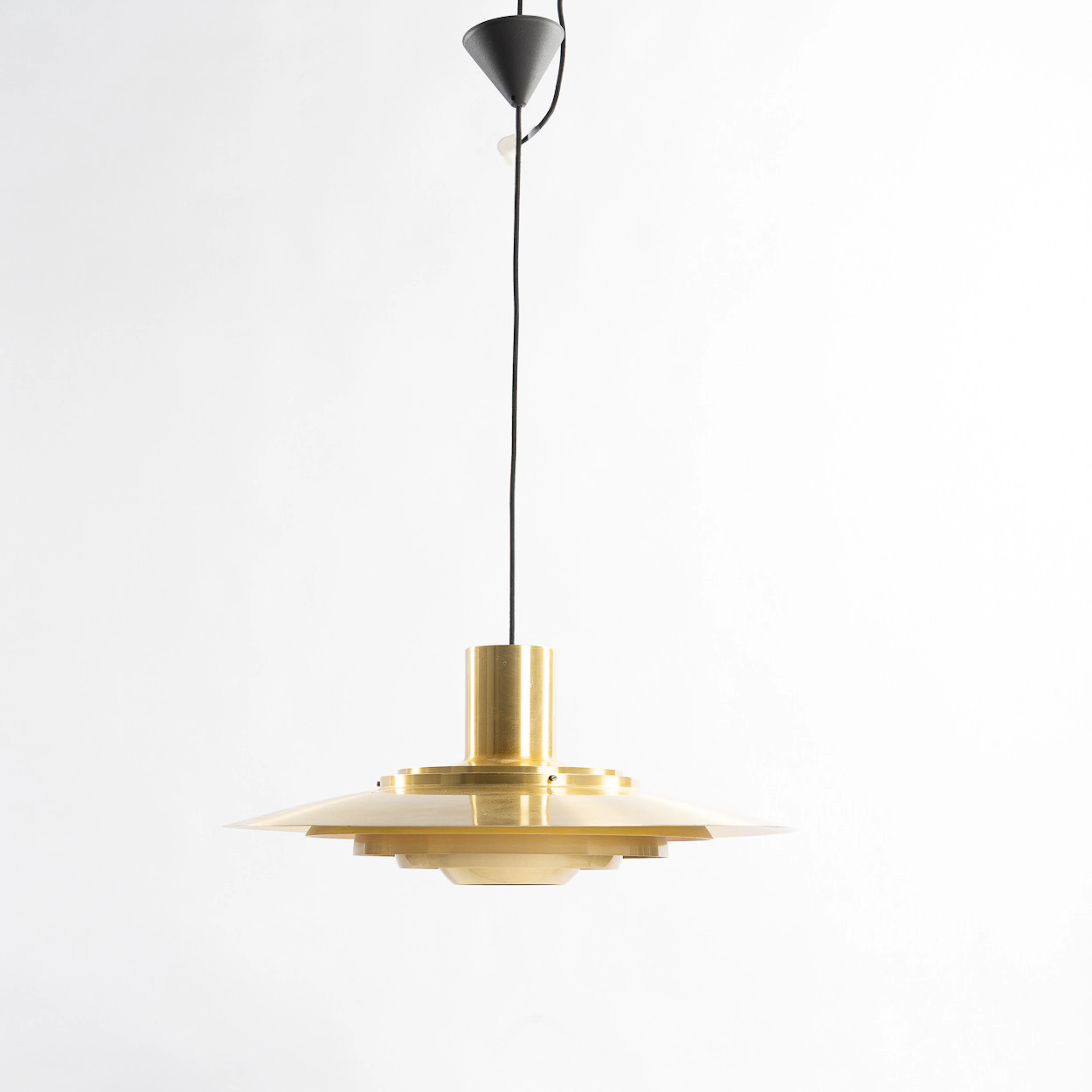 JØRGEN KASTHOLM & PREBEN JUHL FABRICIUS. Taklampa, modell "P376 KF2"