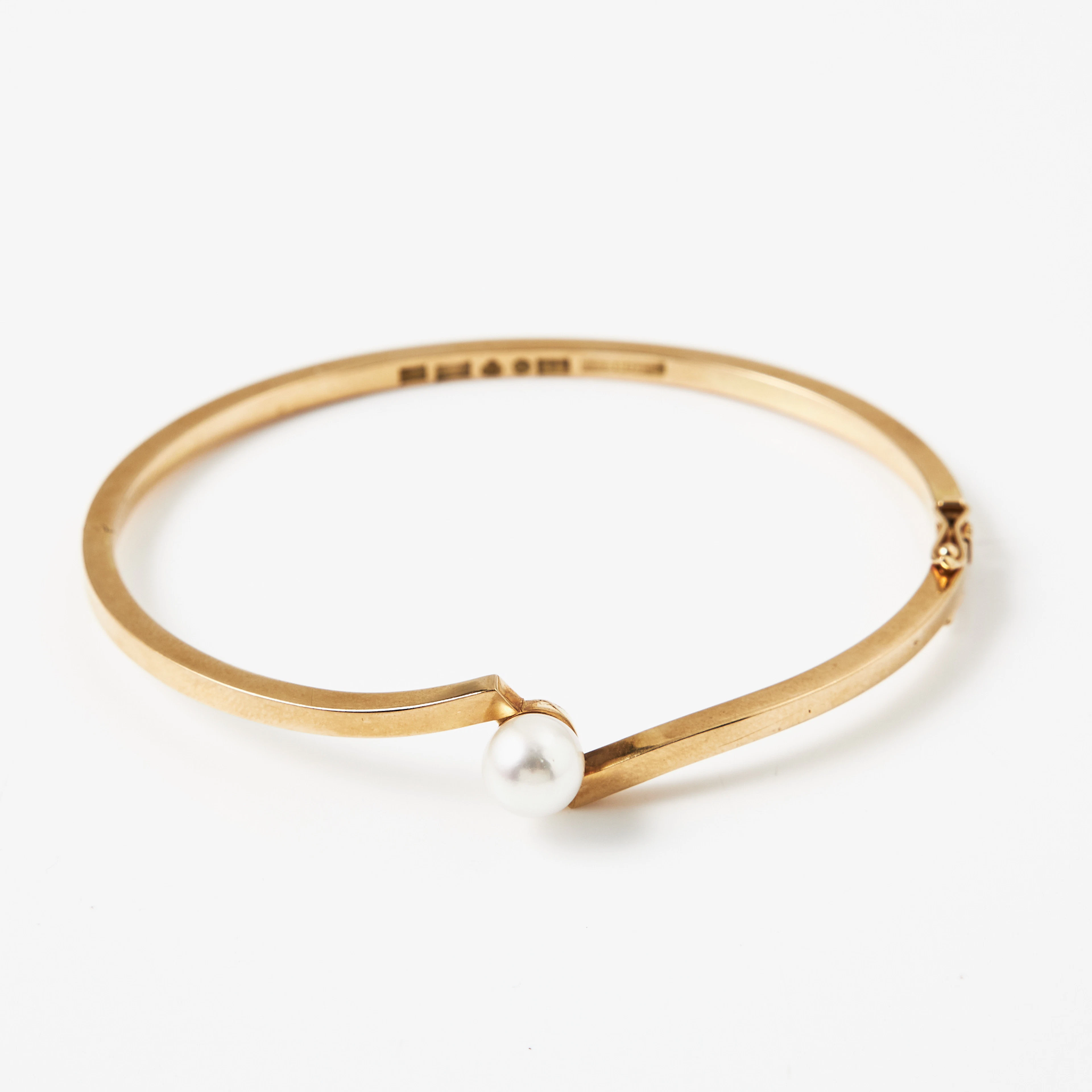 ENGELBERT. Armring, 18K guld, Stigbert, Stockholm 1965.