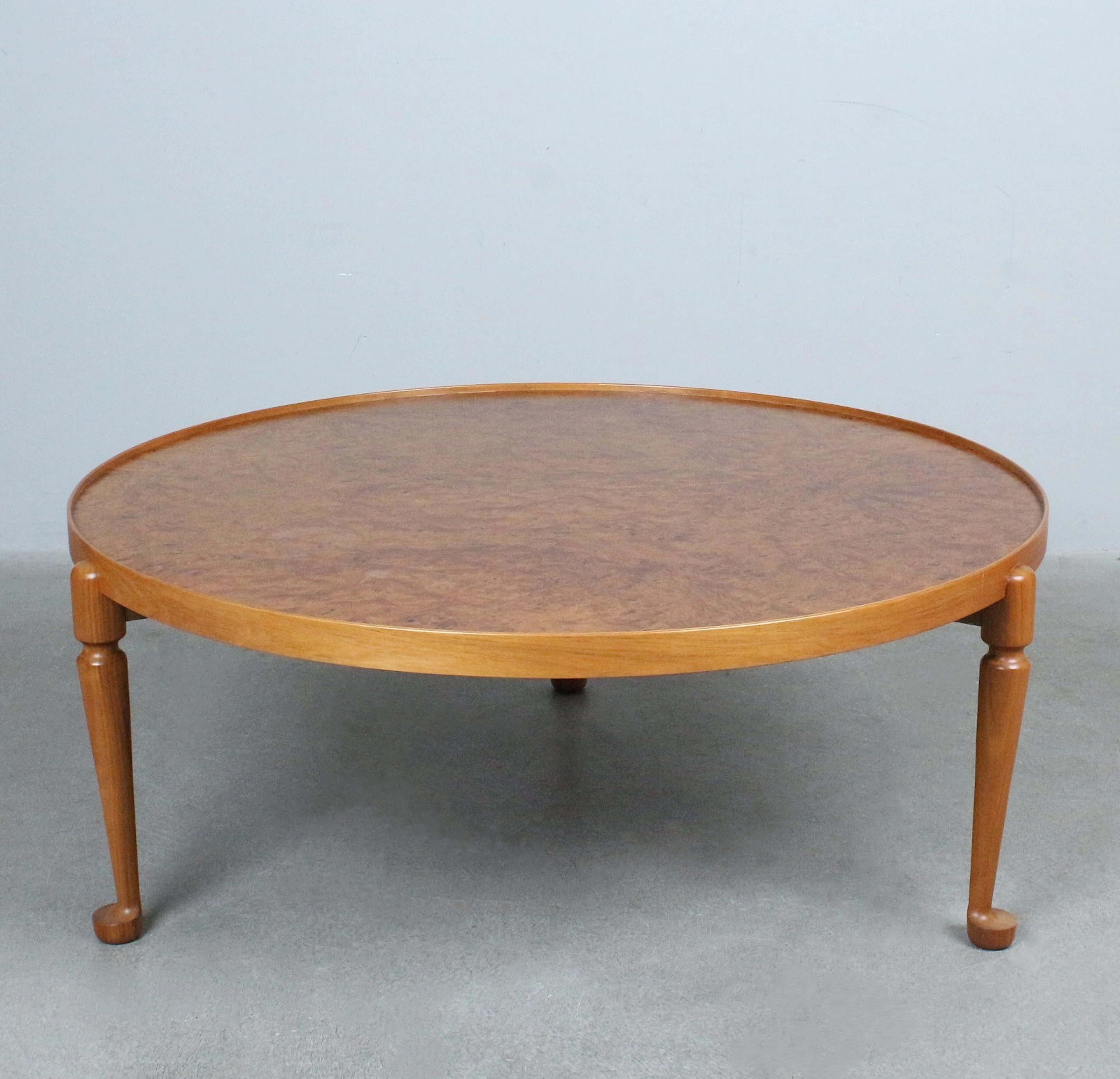 JOSEF FRANK. Svenskt Tenn. Couchtisch / Coffeetable, Modell '2139'