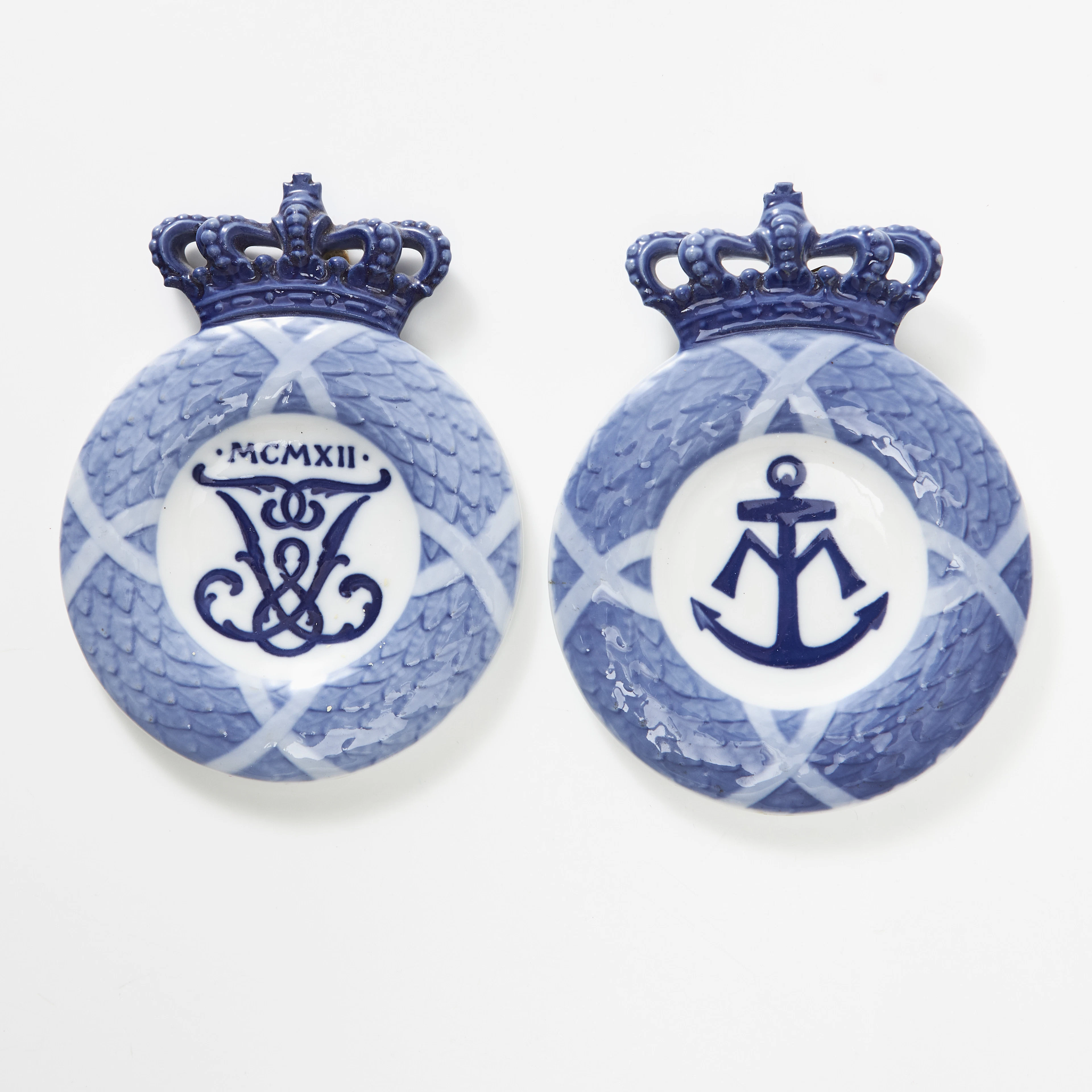 ARNOLD KROG. minnesplaketter för kung Frederik VIII, 2 st, för Royal